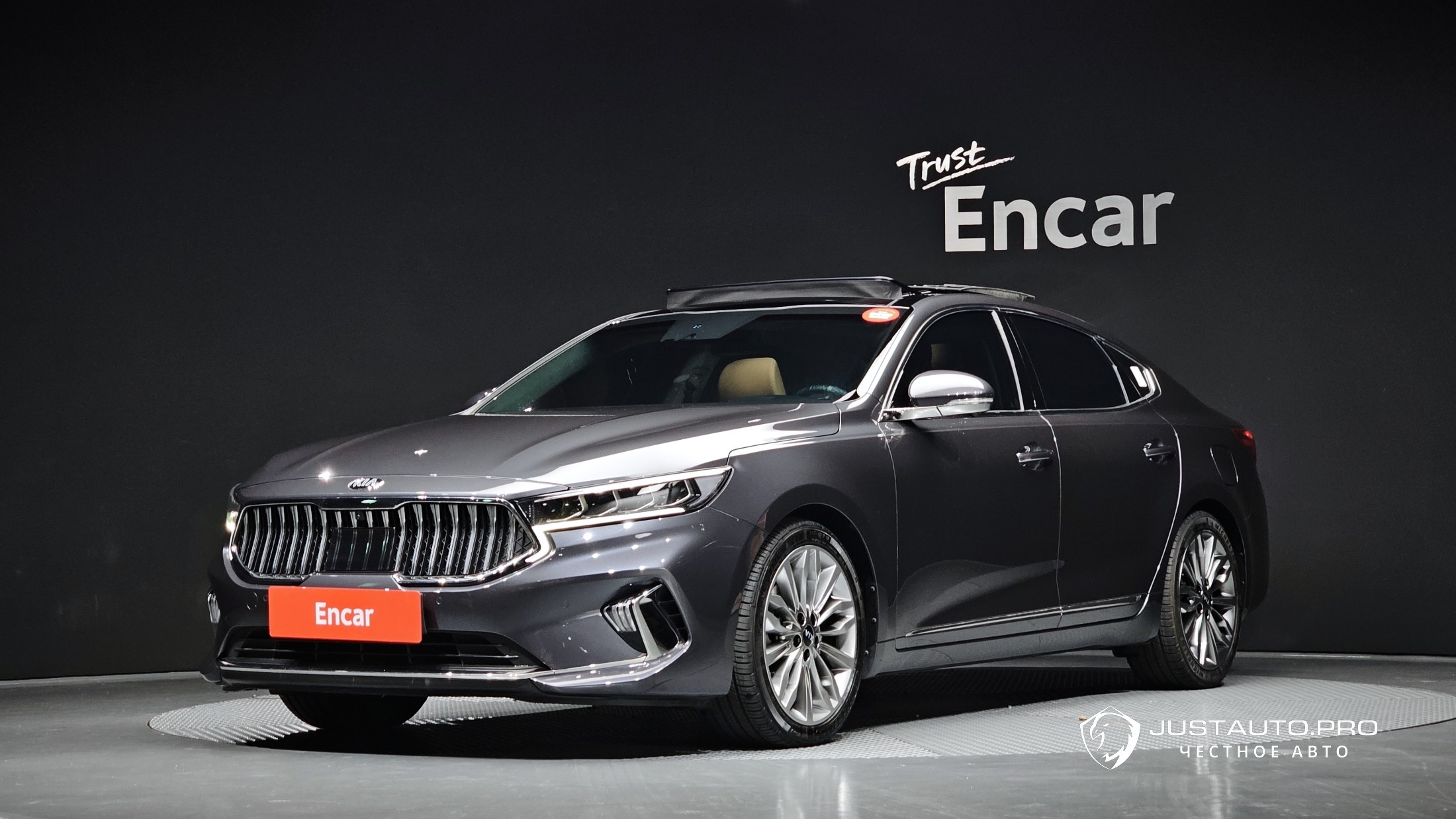Автомобиль Kia K7