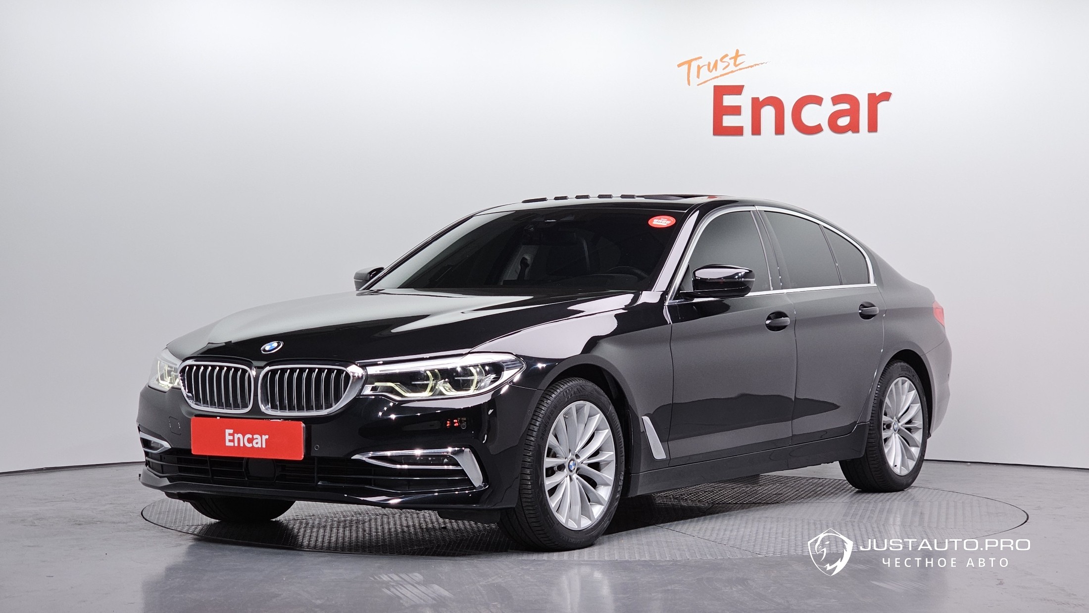 Автомобиль BMW 5-Series