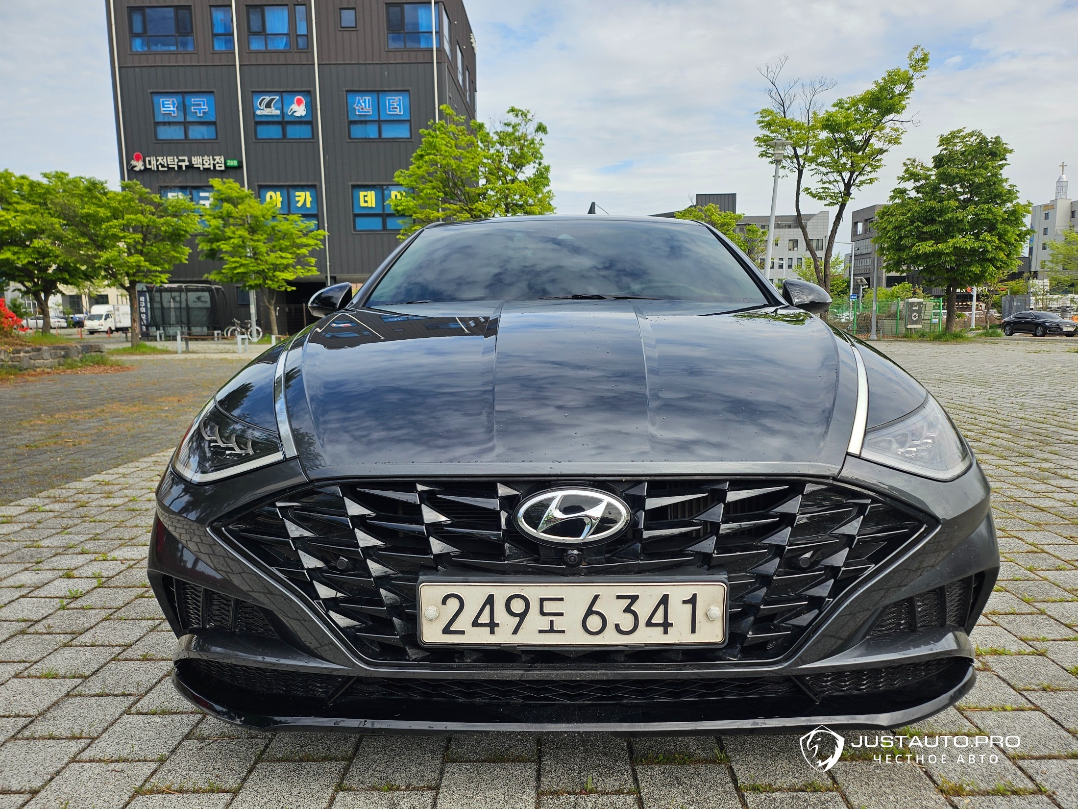 Автомобиль Hyundai Sonata
