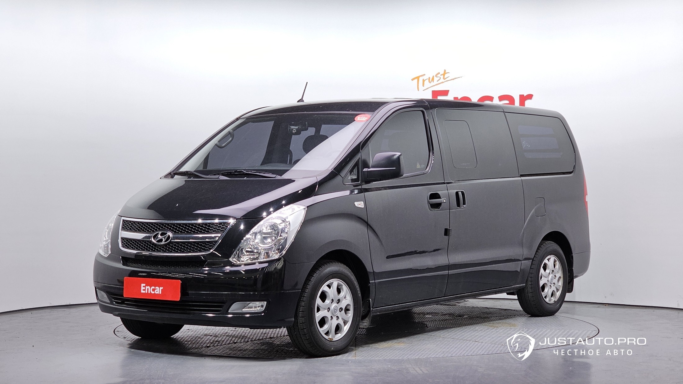 Автомобиль Hyundai Starex