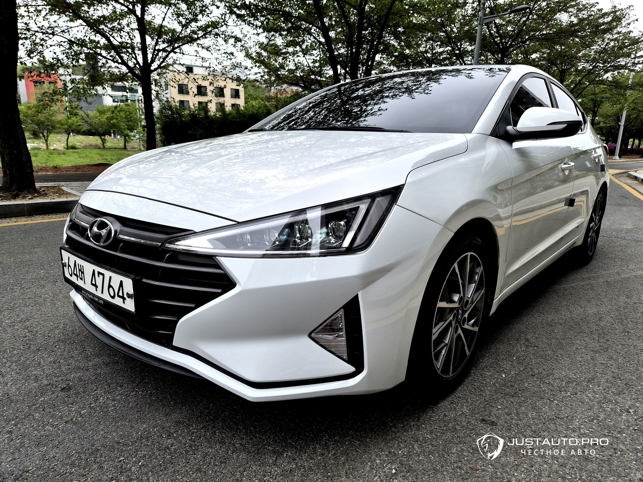 Автомобиль Hyundai AVANTE