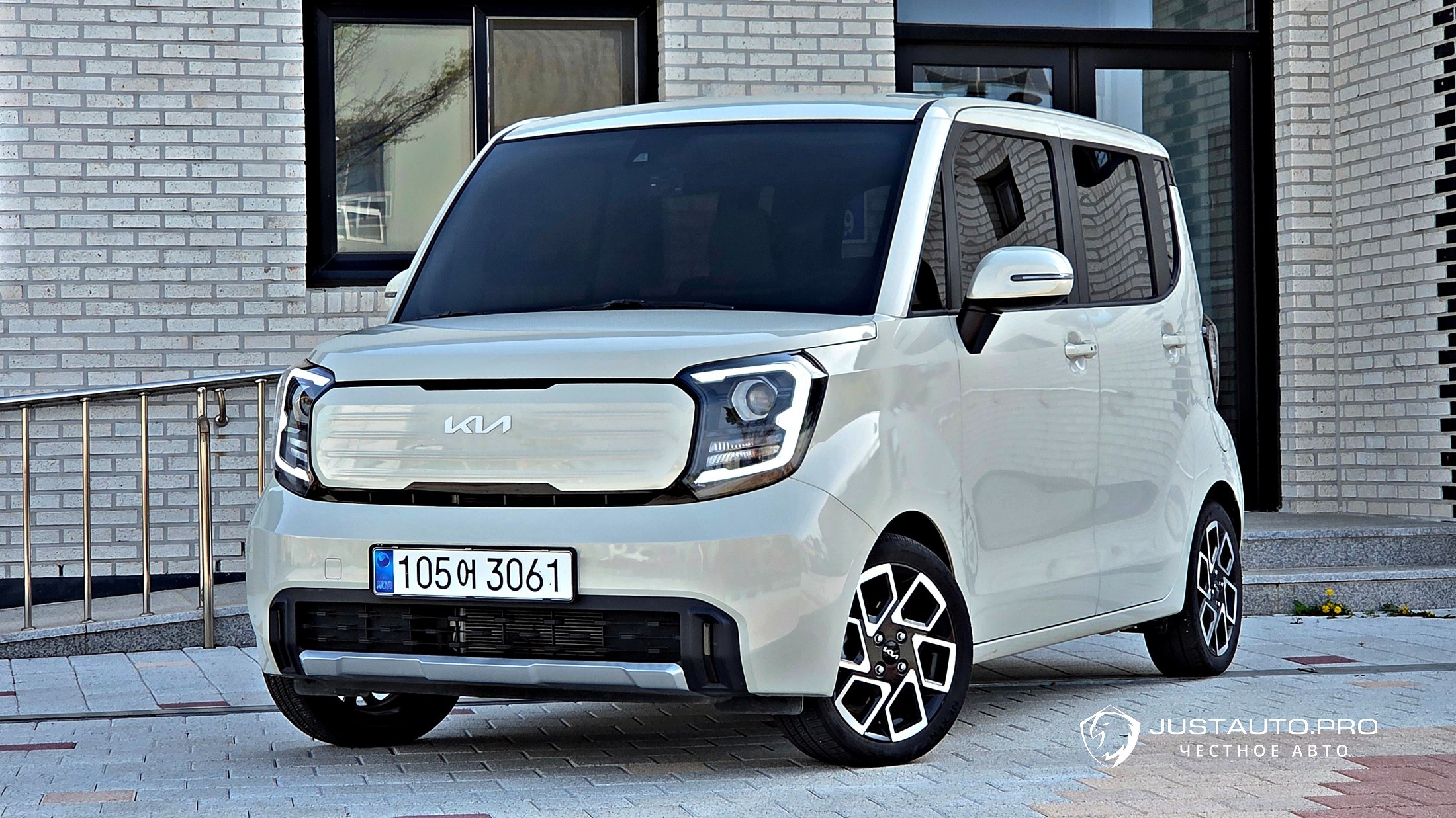 Автомобиль Kia RAY