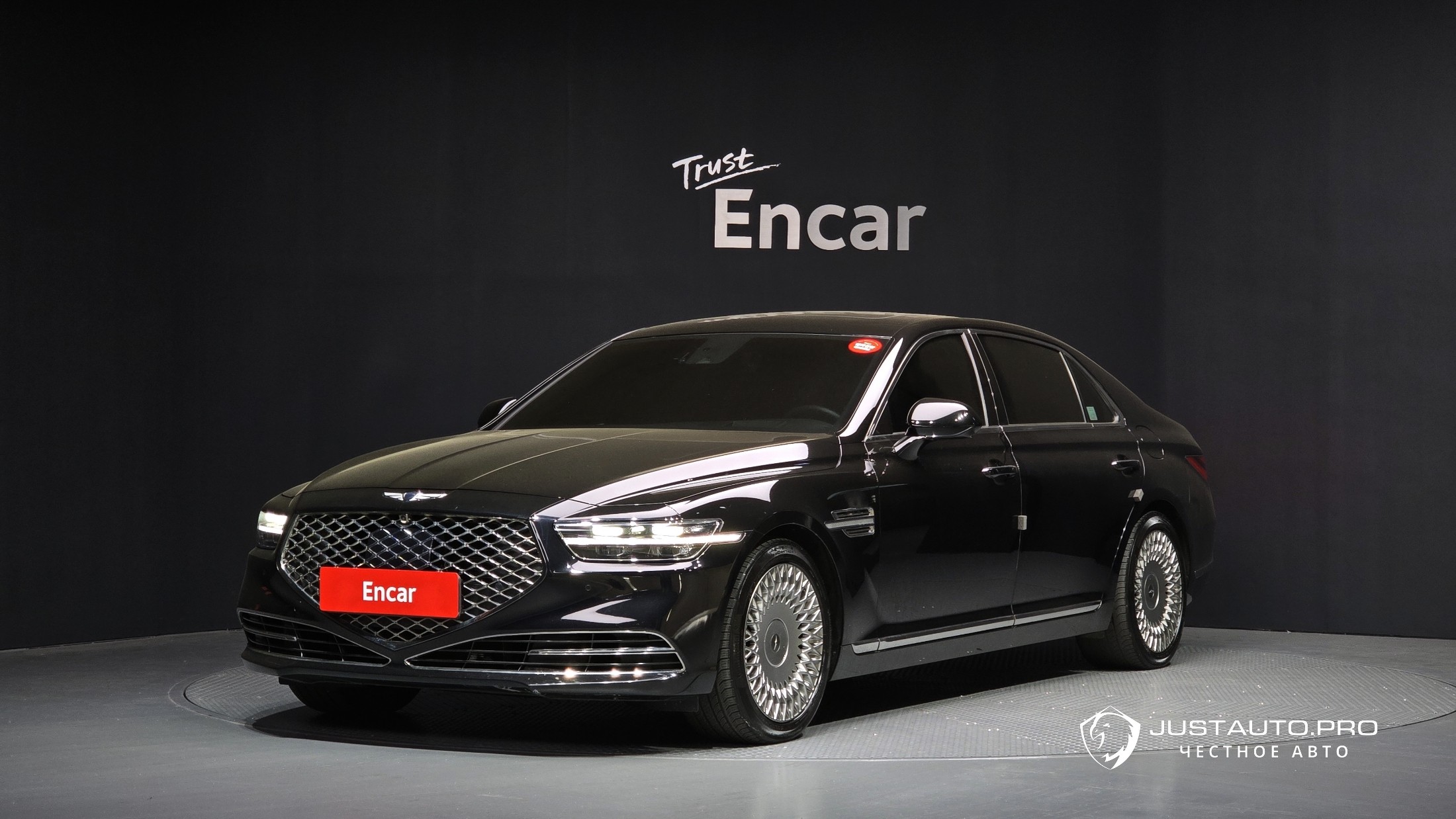 Автомобиль Genesis G90