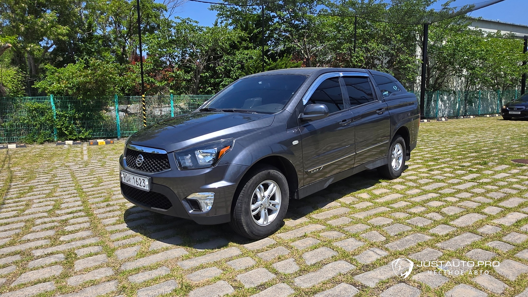 Автомобиль KG_Mobility_Ssangyong KORANDO