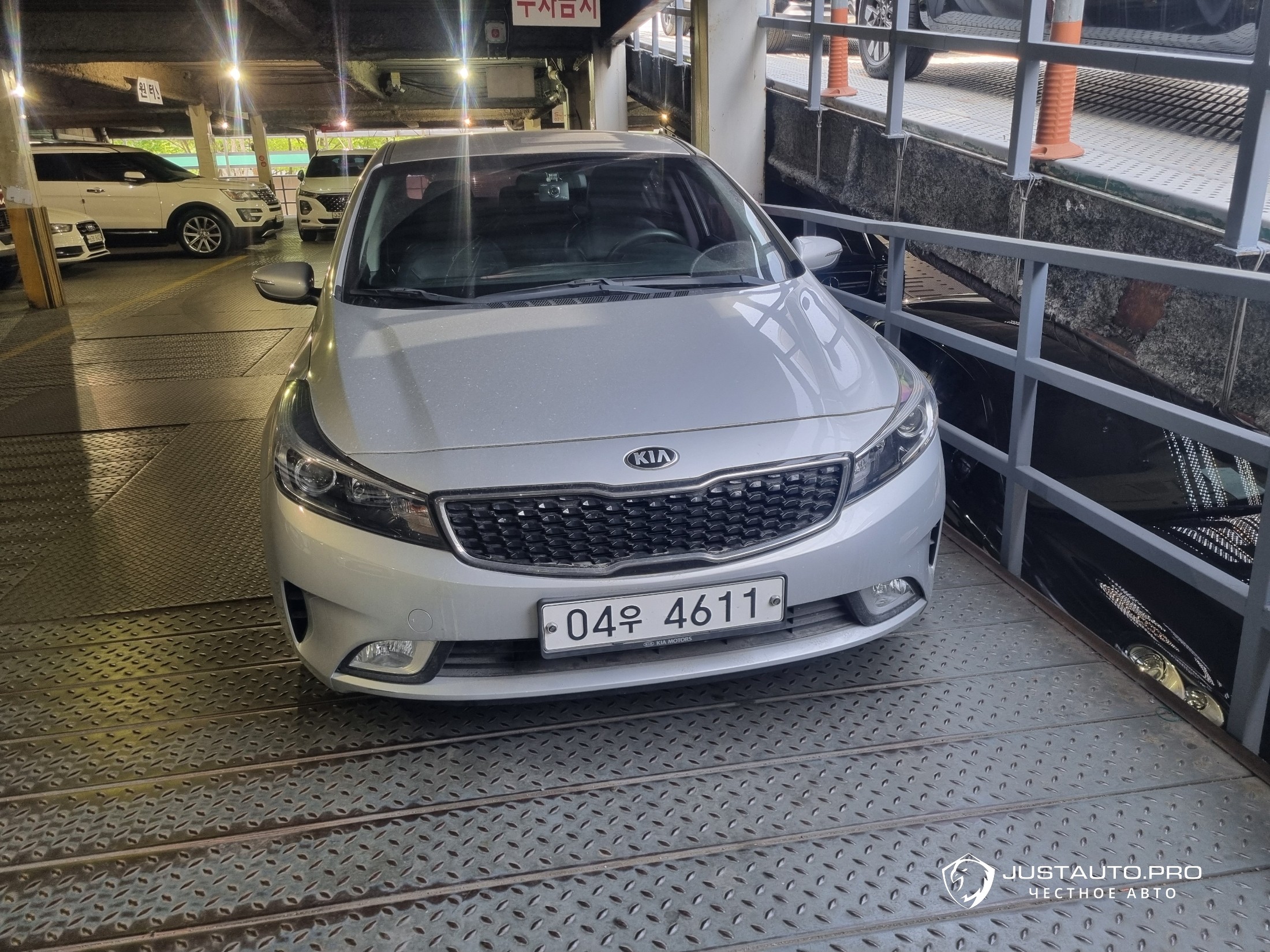 Автомобиль Kia K3