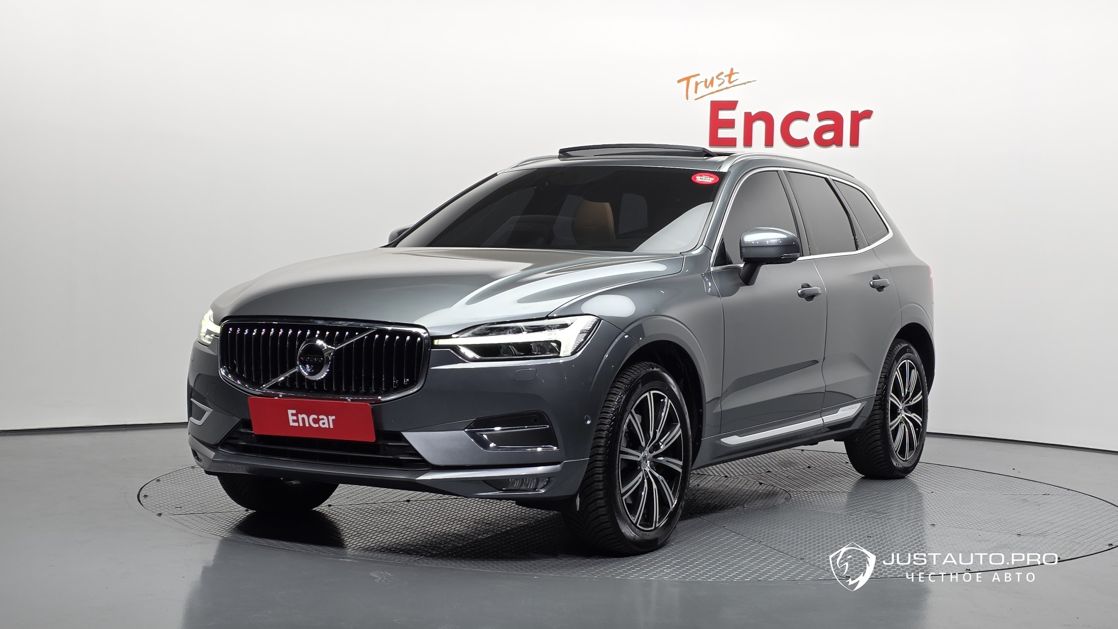 Автомобиль Volvo XC60