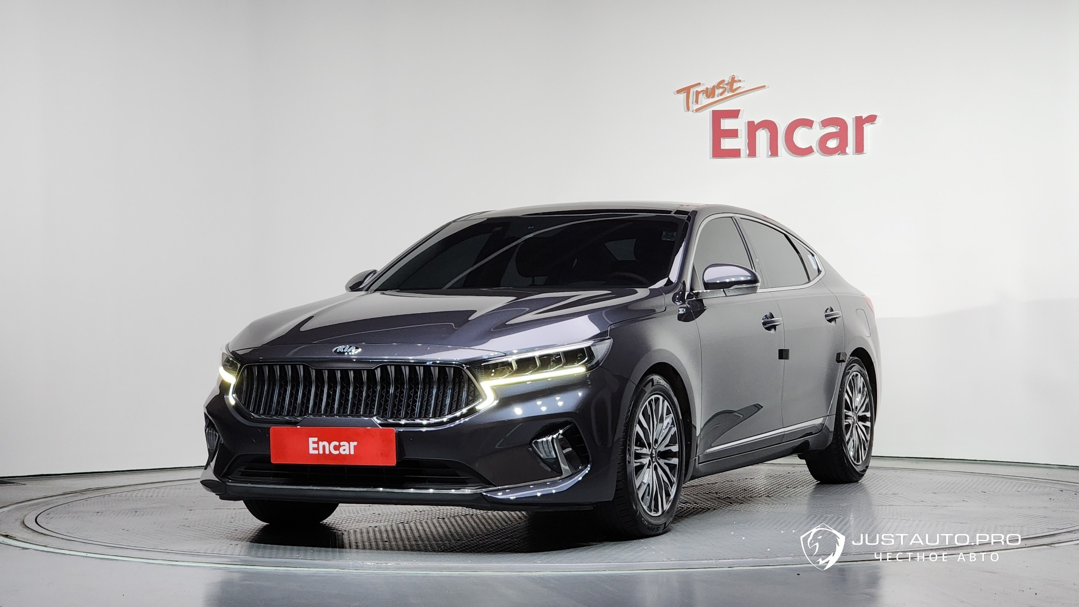 Автомобиль Kia K7