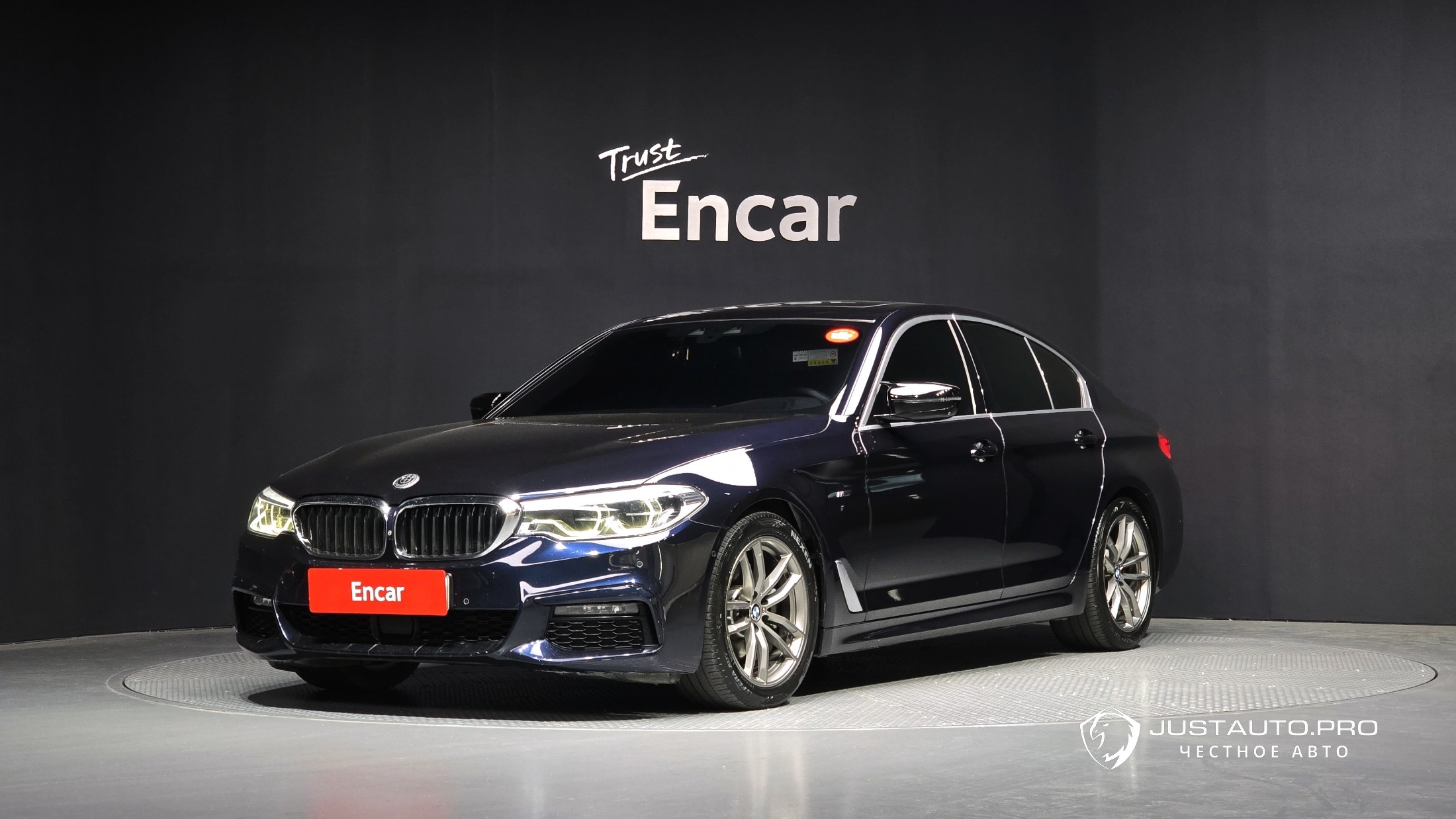 Автомобиль BMW 5-Series