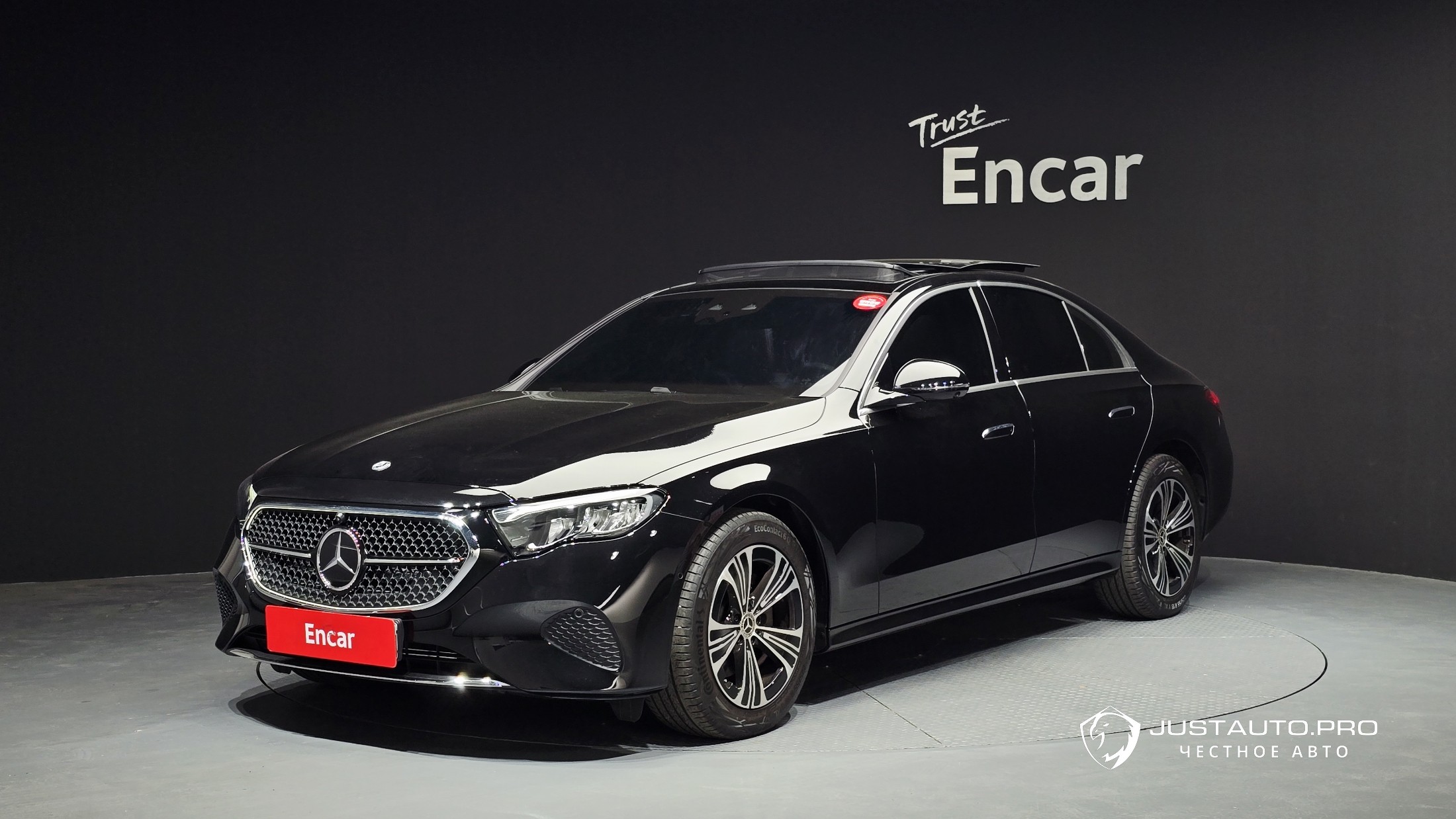 Автомобиль Mercedes-Benz E-Class