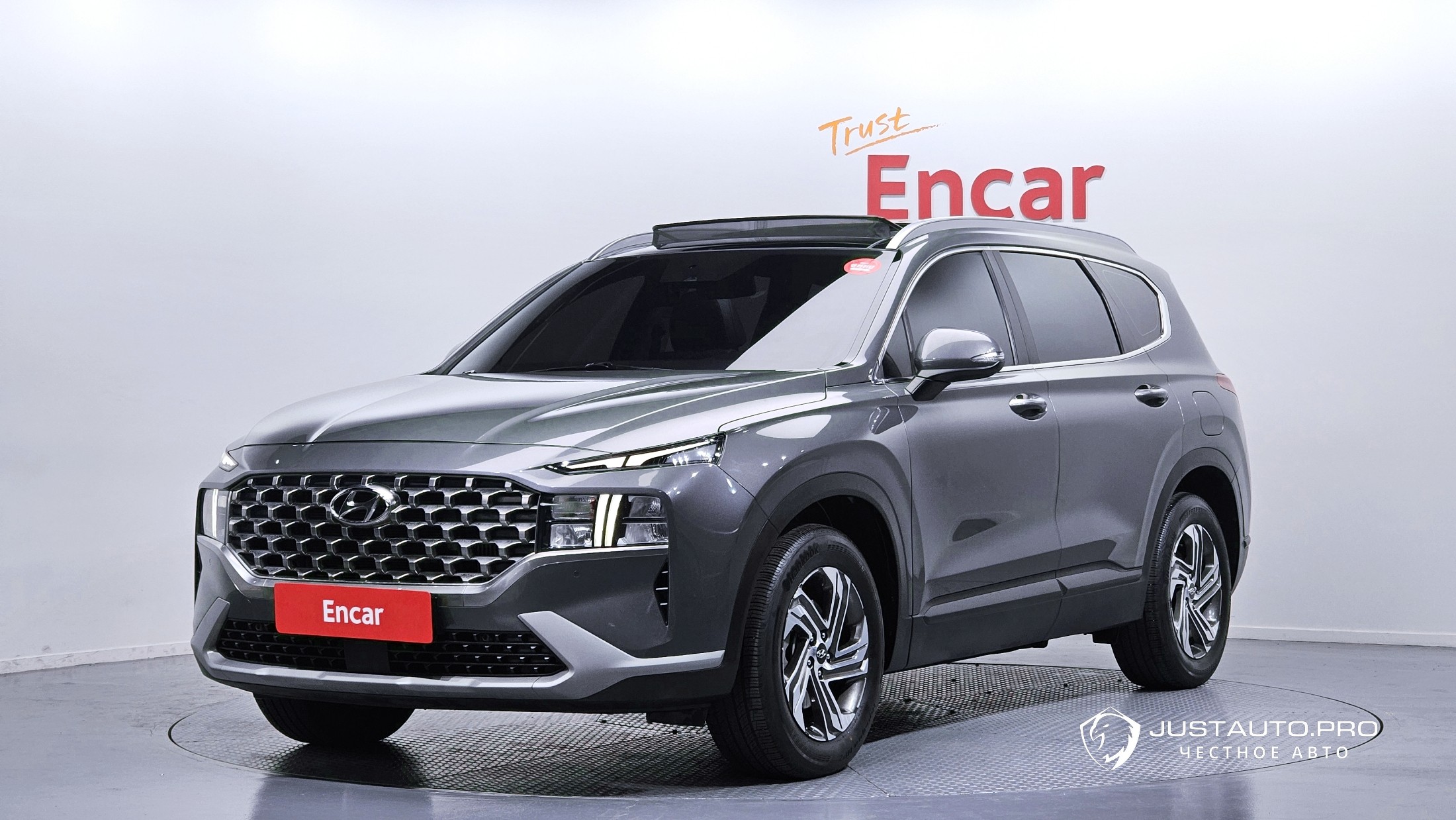 Автомобиль Hyundai Santafe