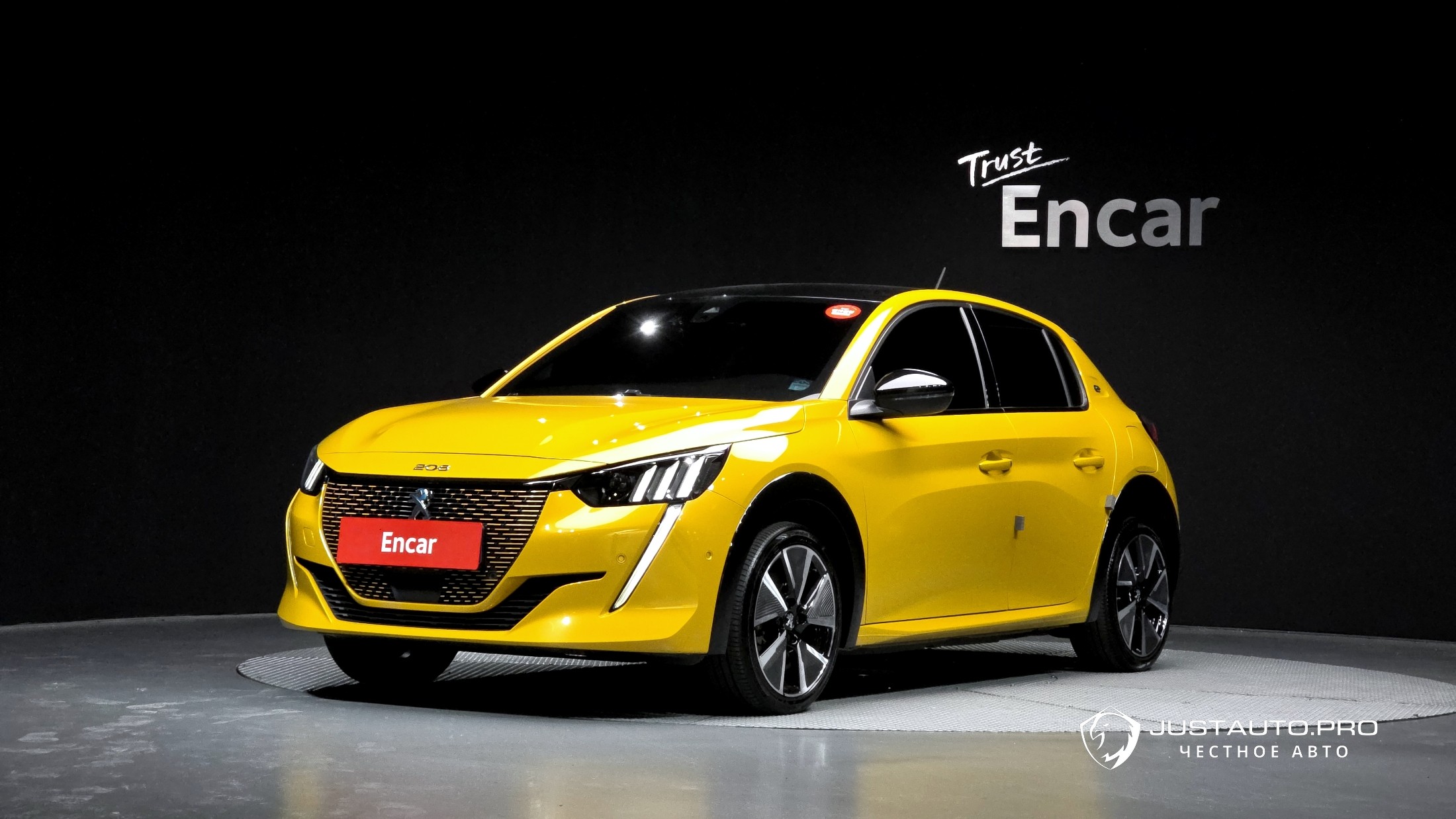 Автомобиль Peugeot 208