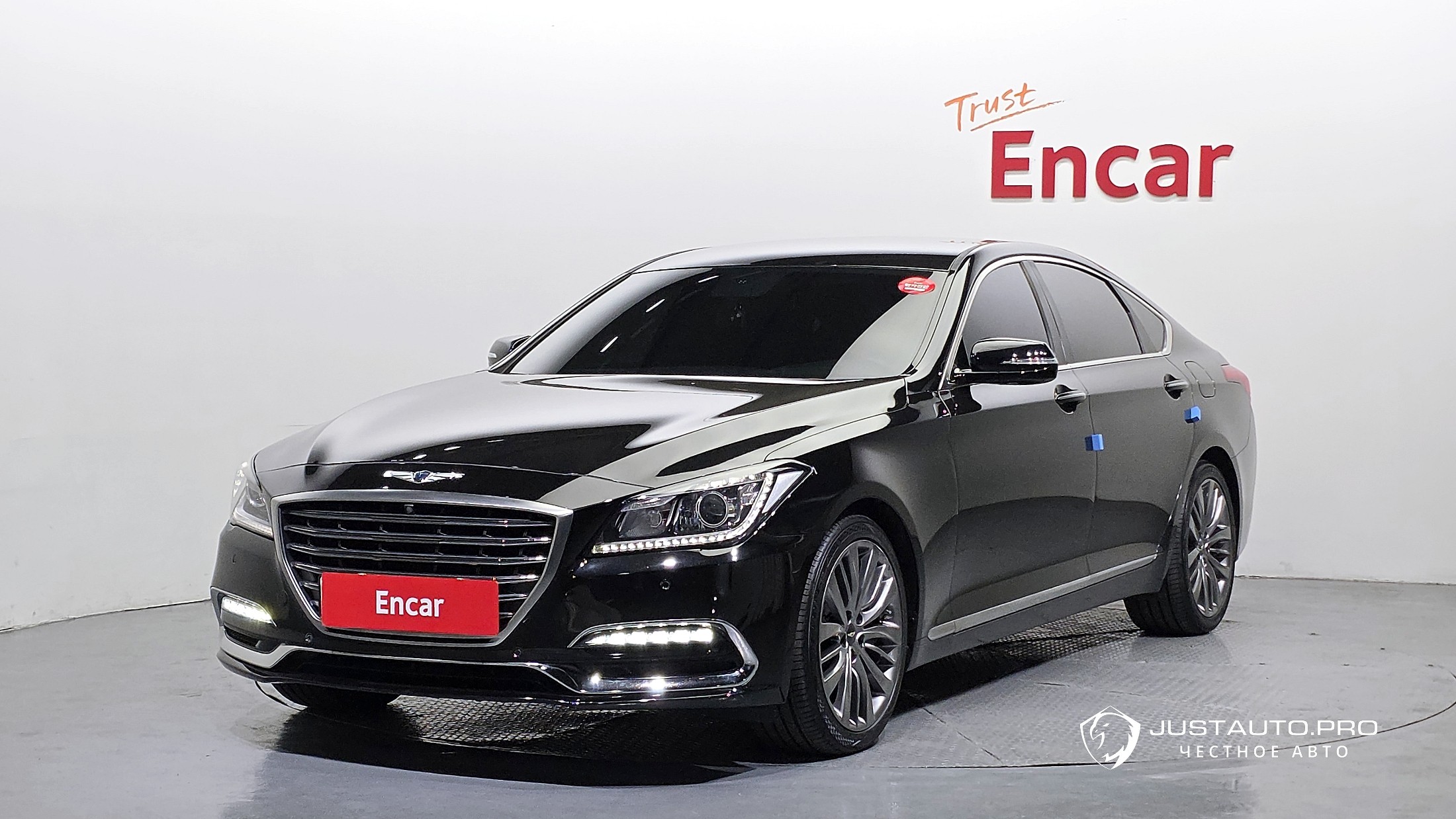 Автомобиль Genesis G80