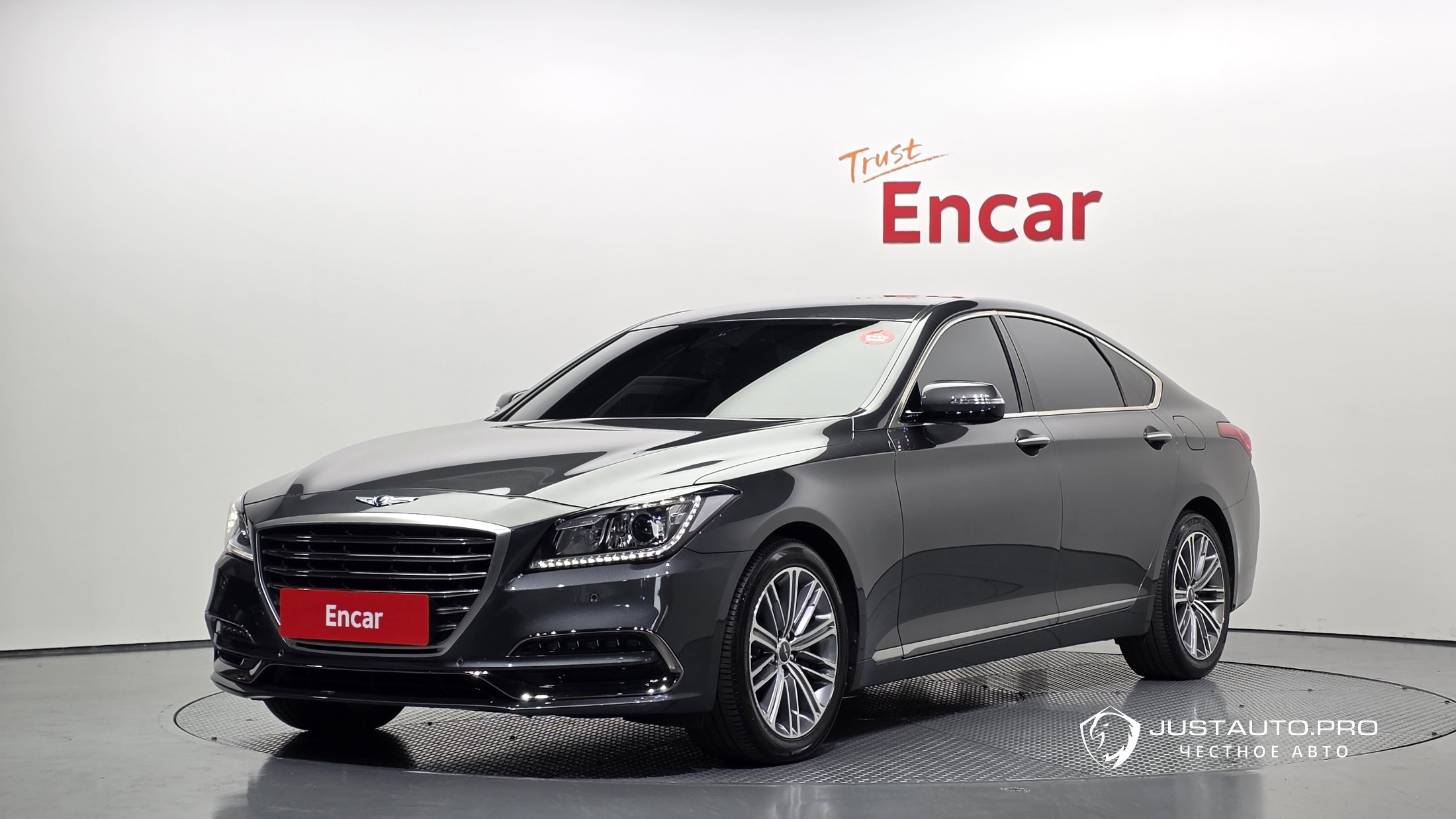Автомобиль Genesis G80