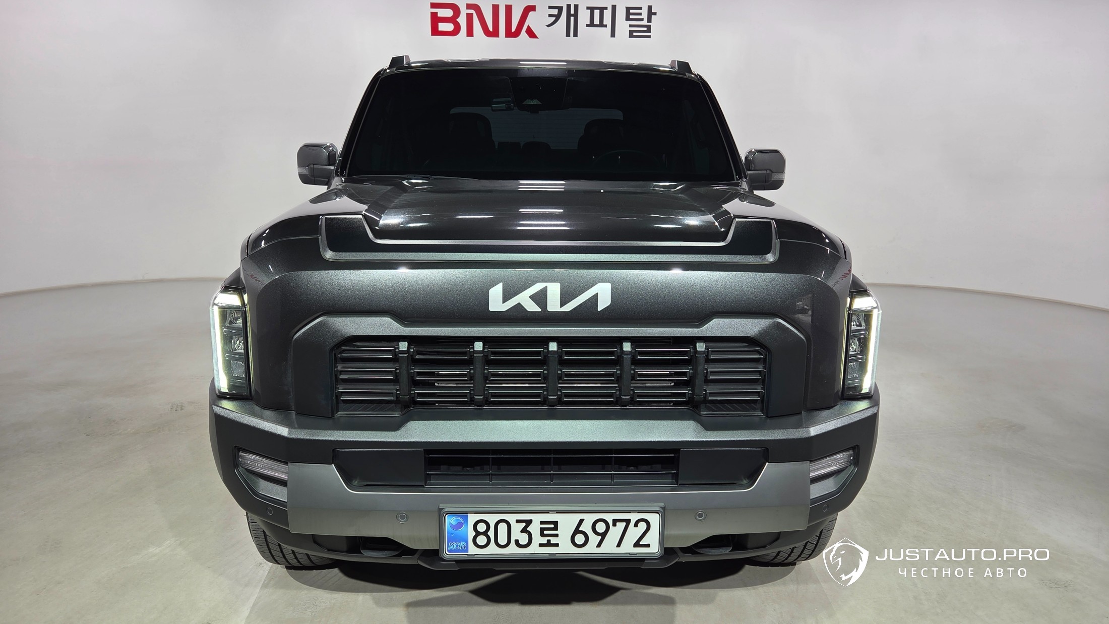 Автомобиль Kia Tasman