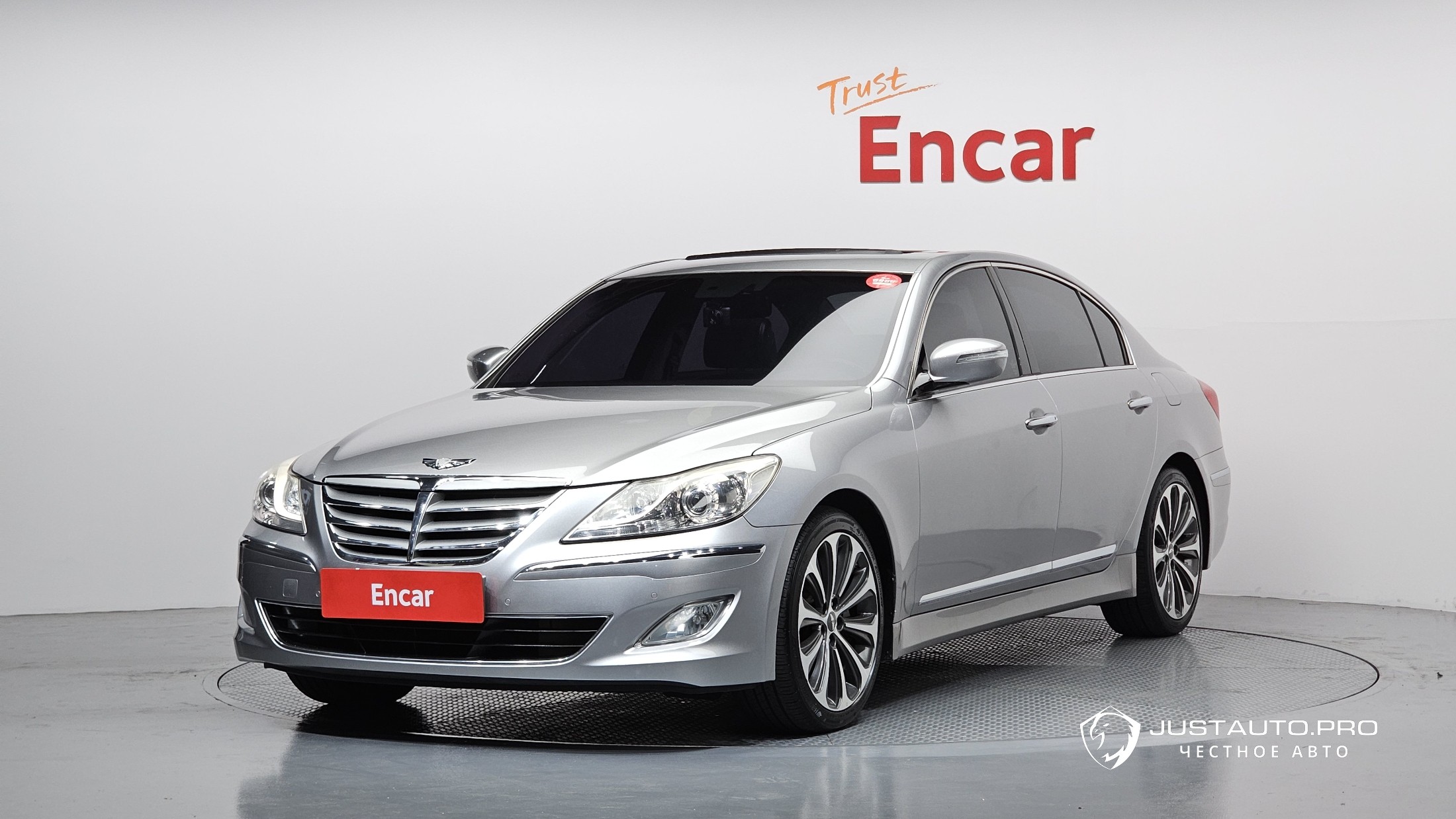 Автомобиль Hyundai Genesis