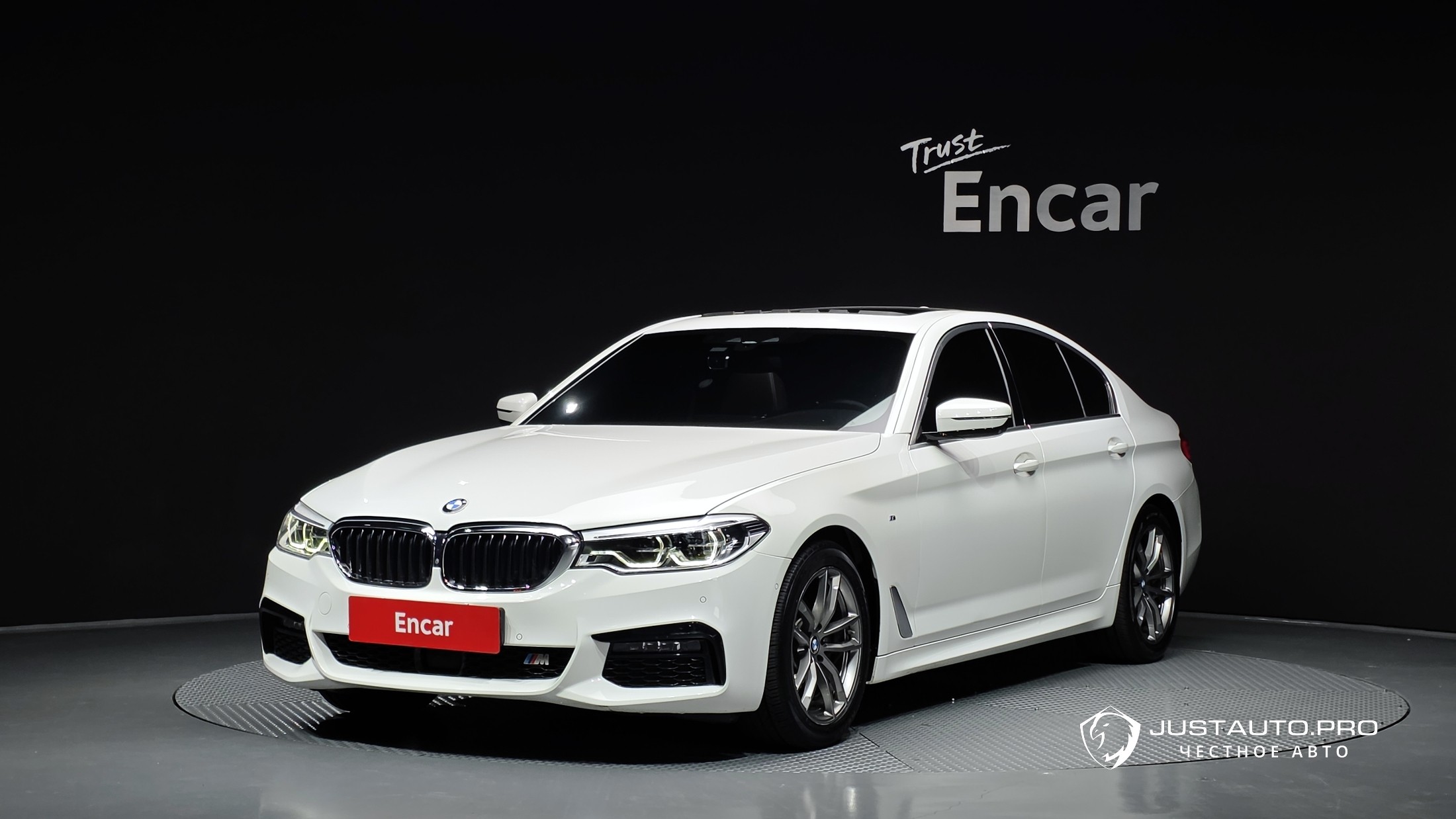 Автомобиль BMW 5-Series