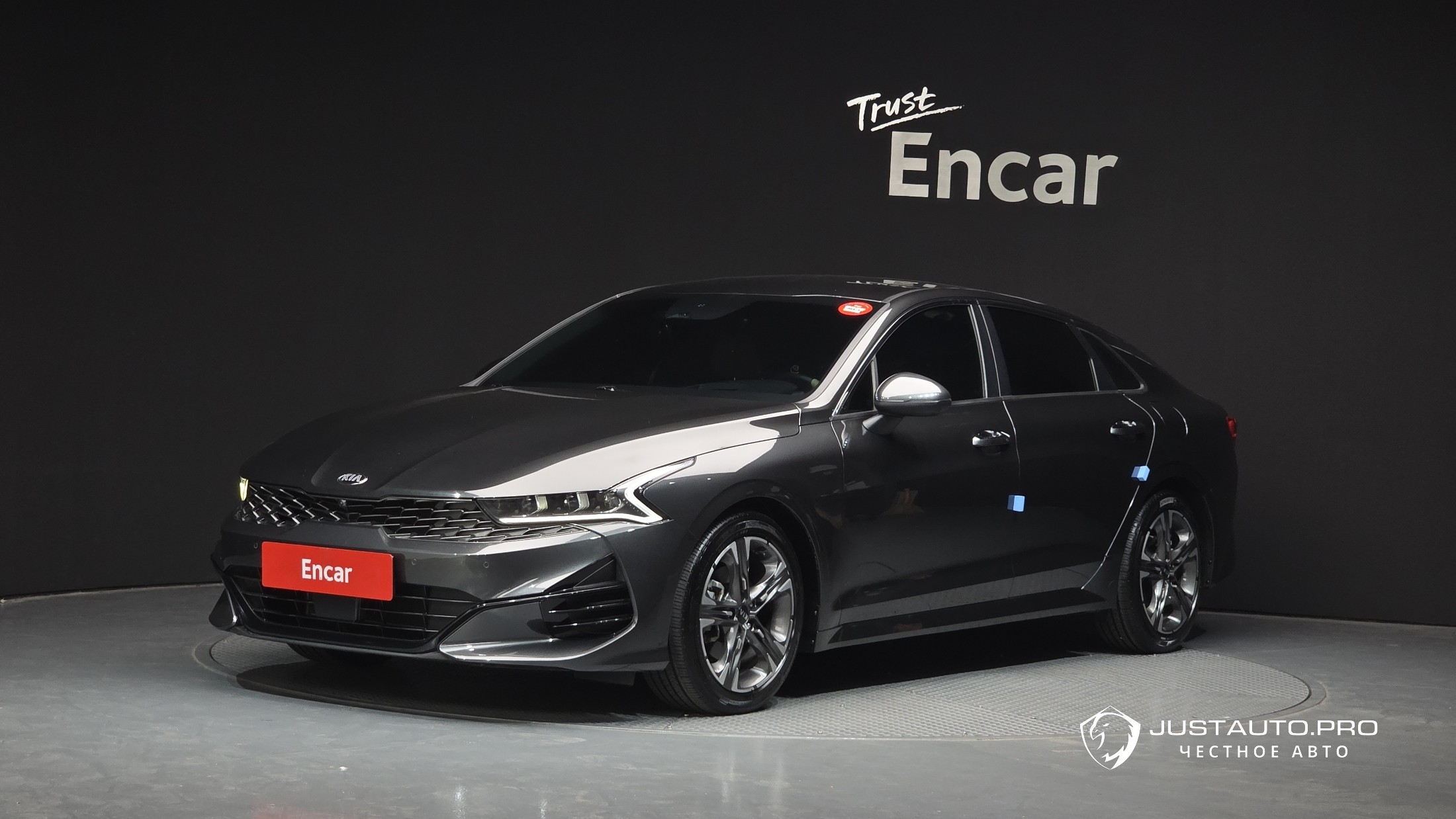 Автомобиль Kia K5