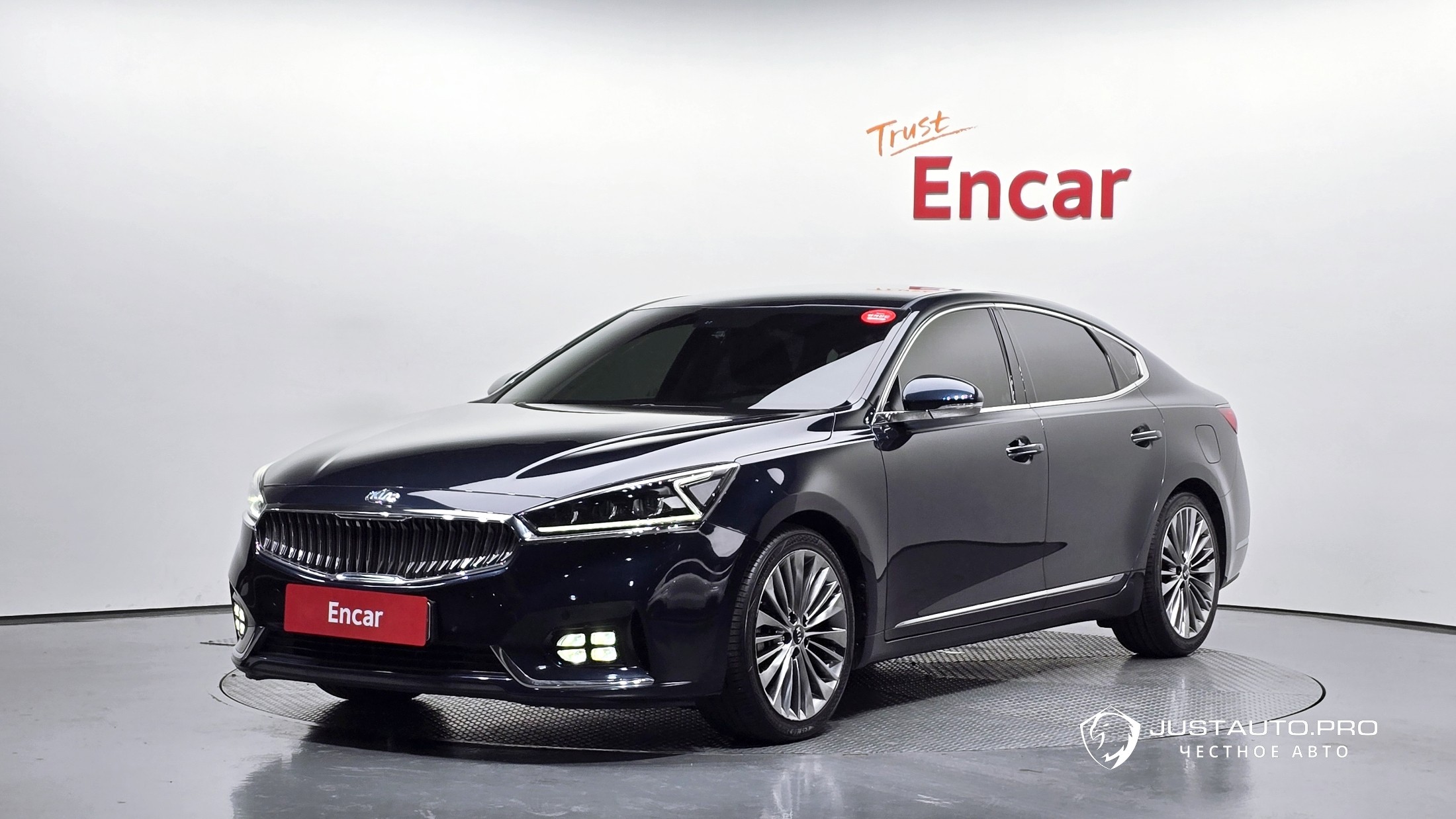 Автомобиль Kia K7