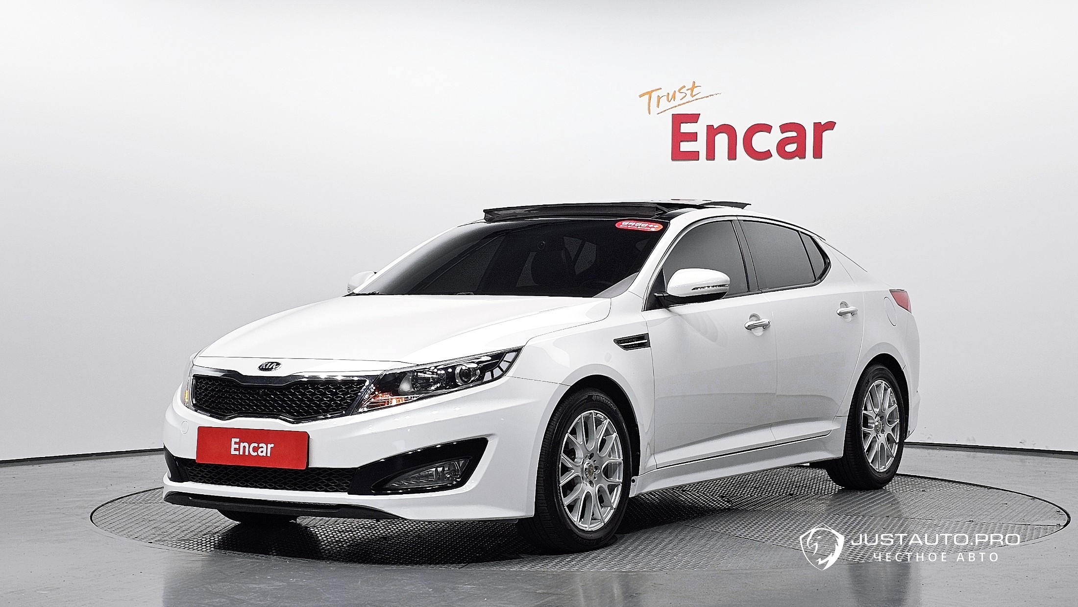 Автомобиль Kia K5
