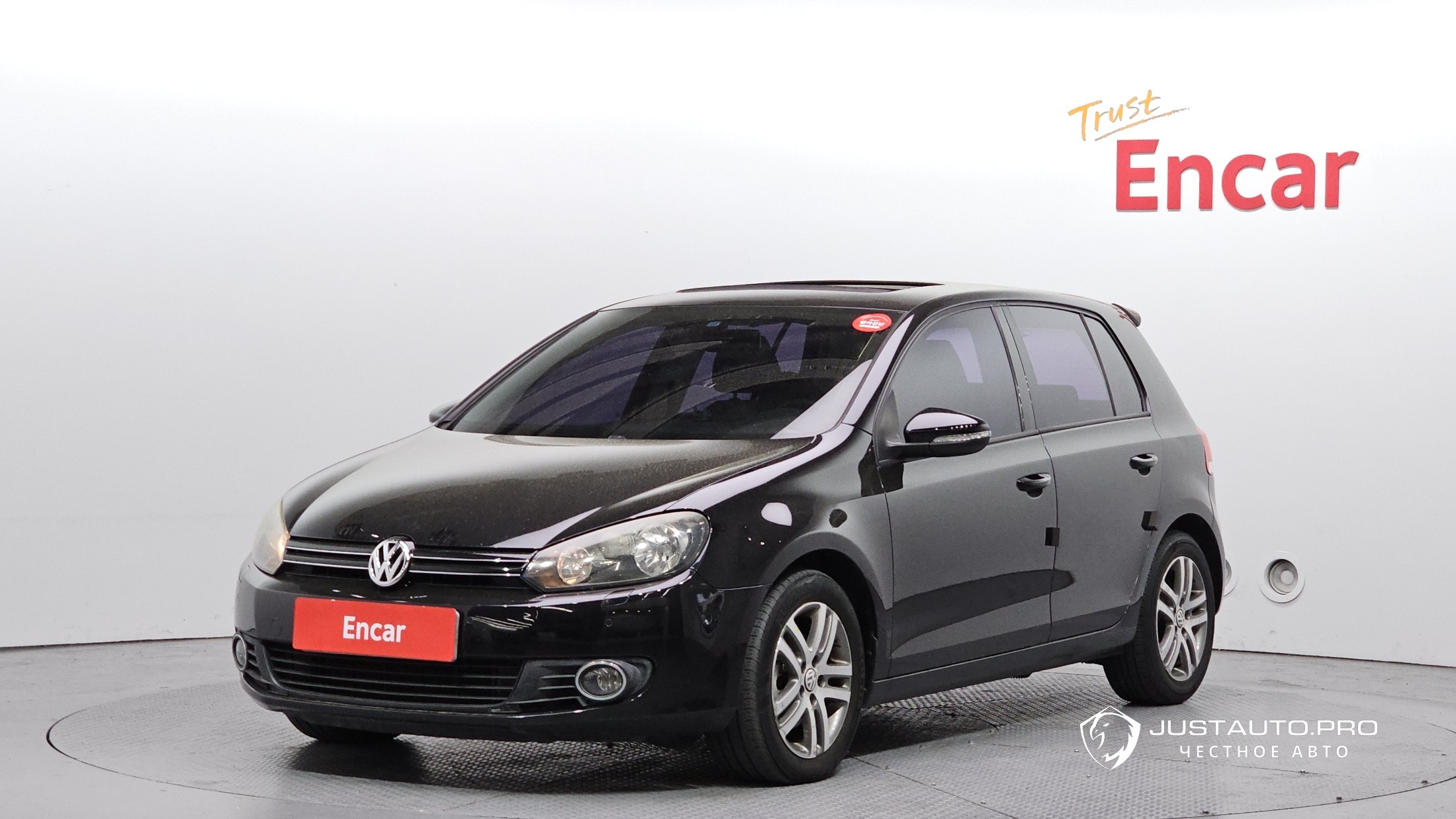 Автомобиль Volkswagen Golf