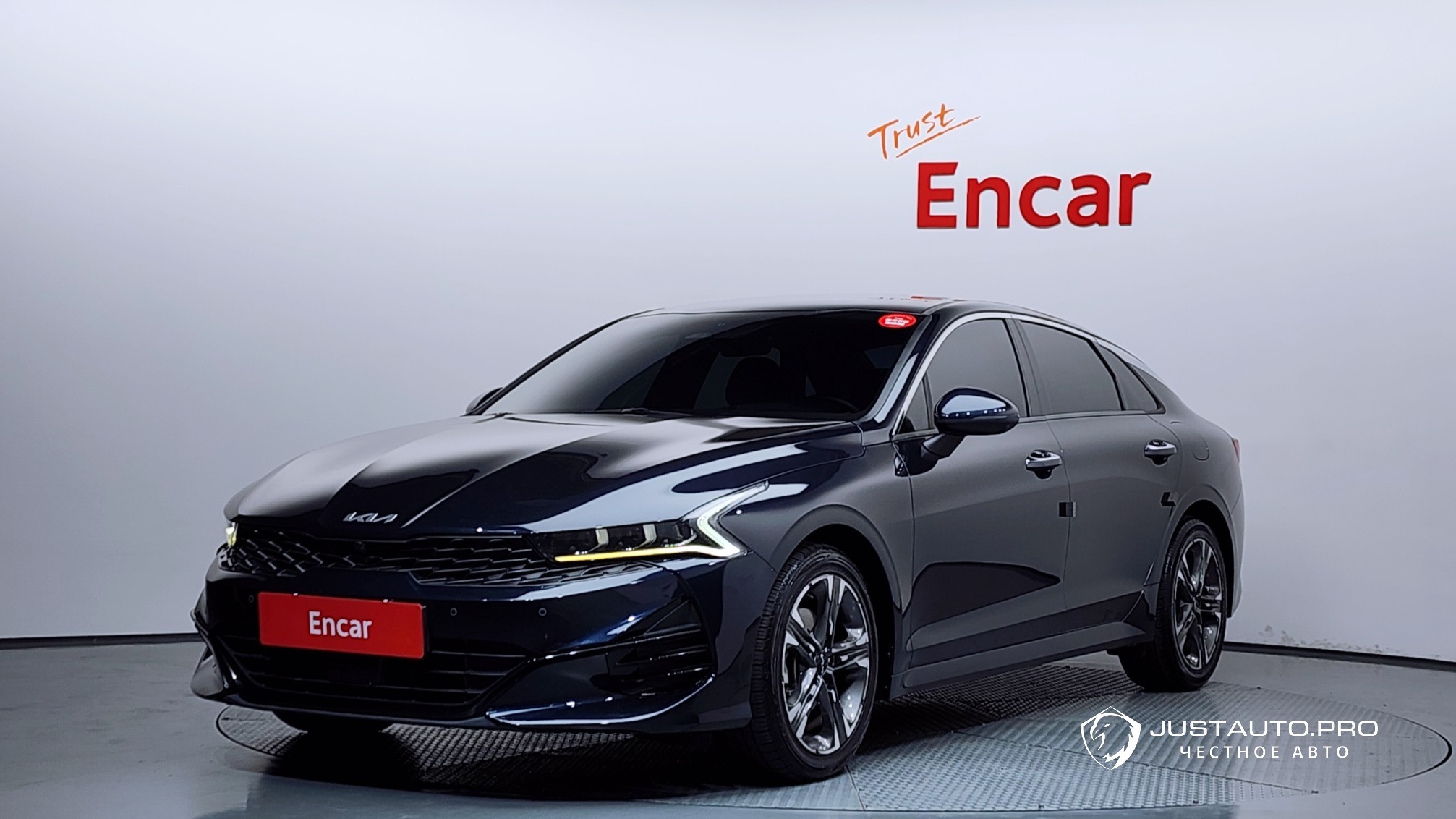 Автомобиль Kia K5