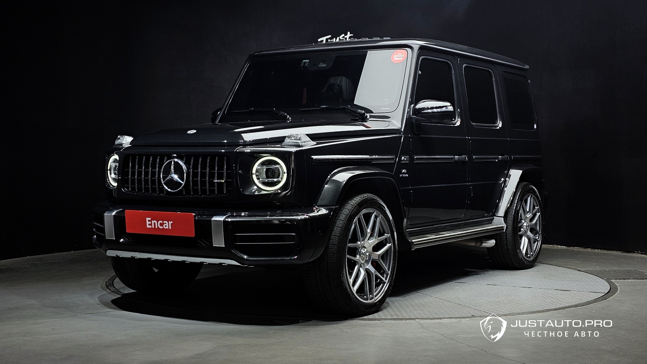 Автомобиль Mercedes-Benz G-Class