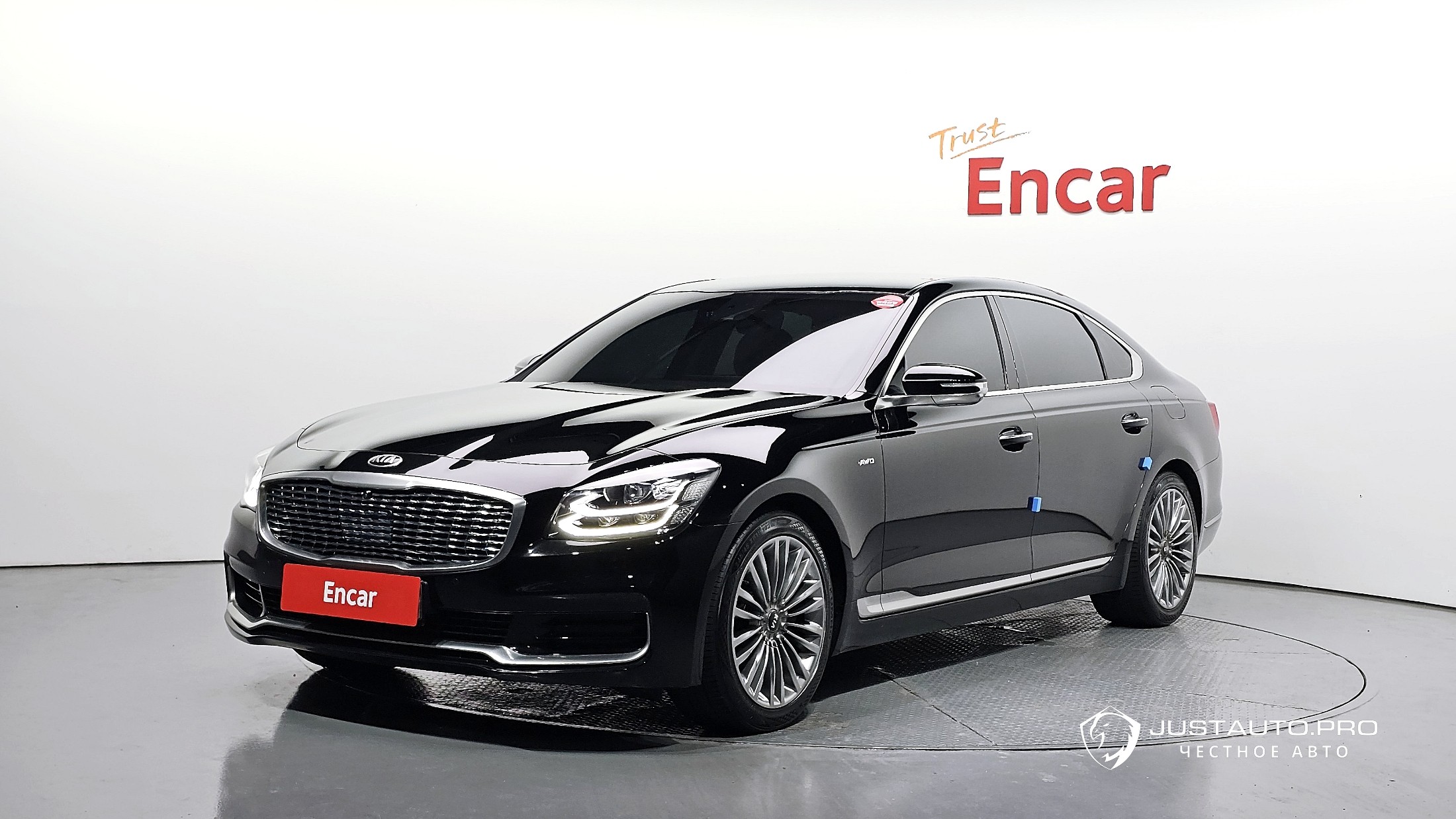Автомобиль Kia K9