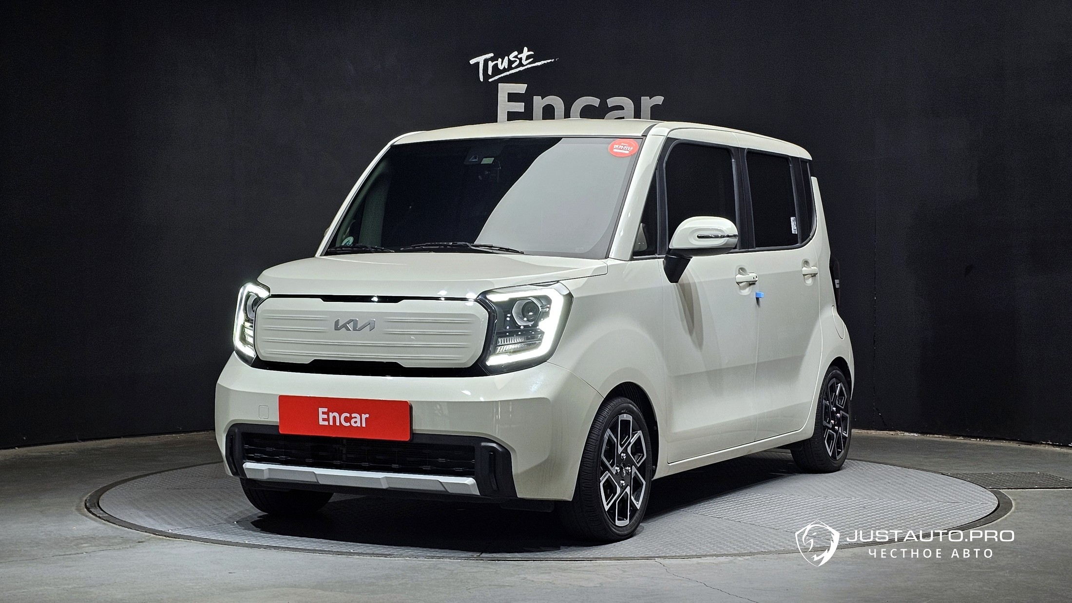 Автомобиль Kia RAY