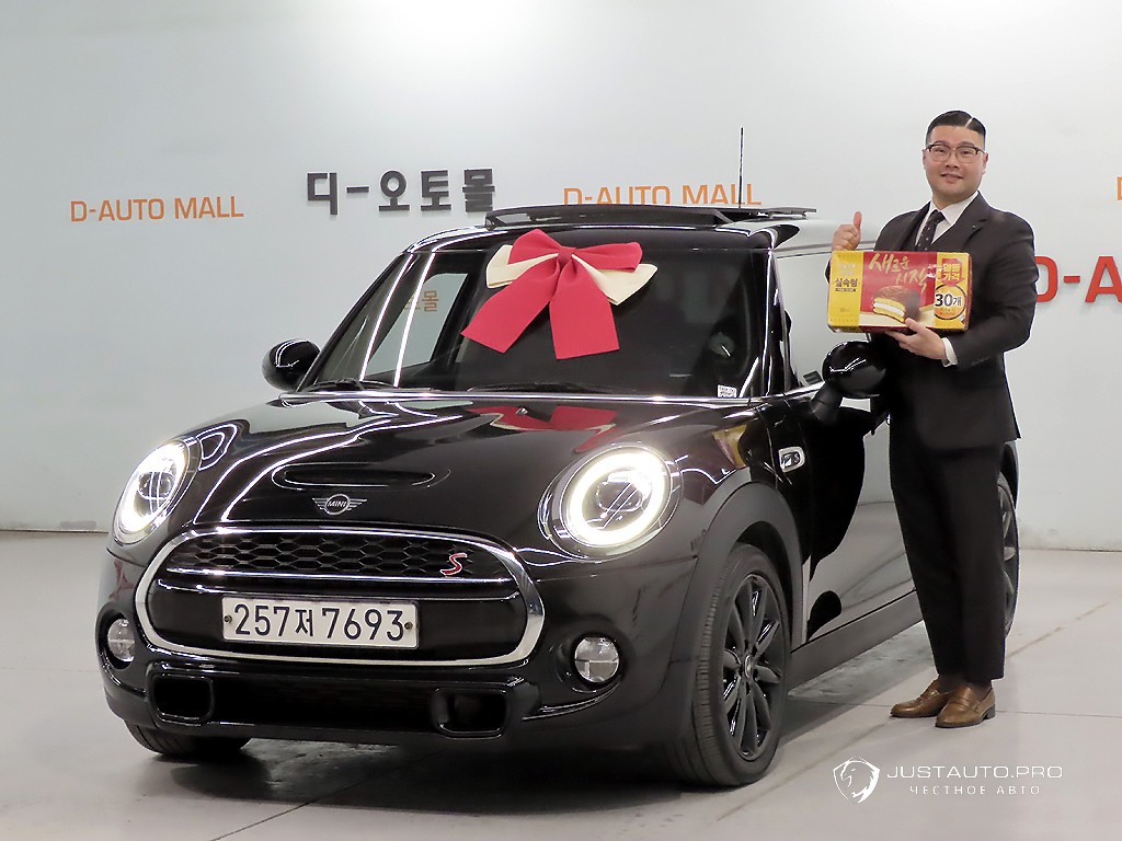 Автомобиль Mini Cooper