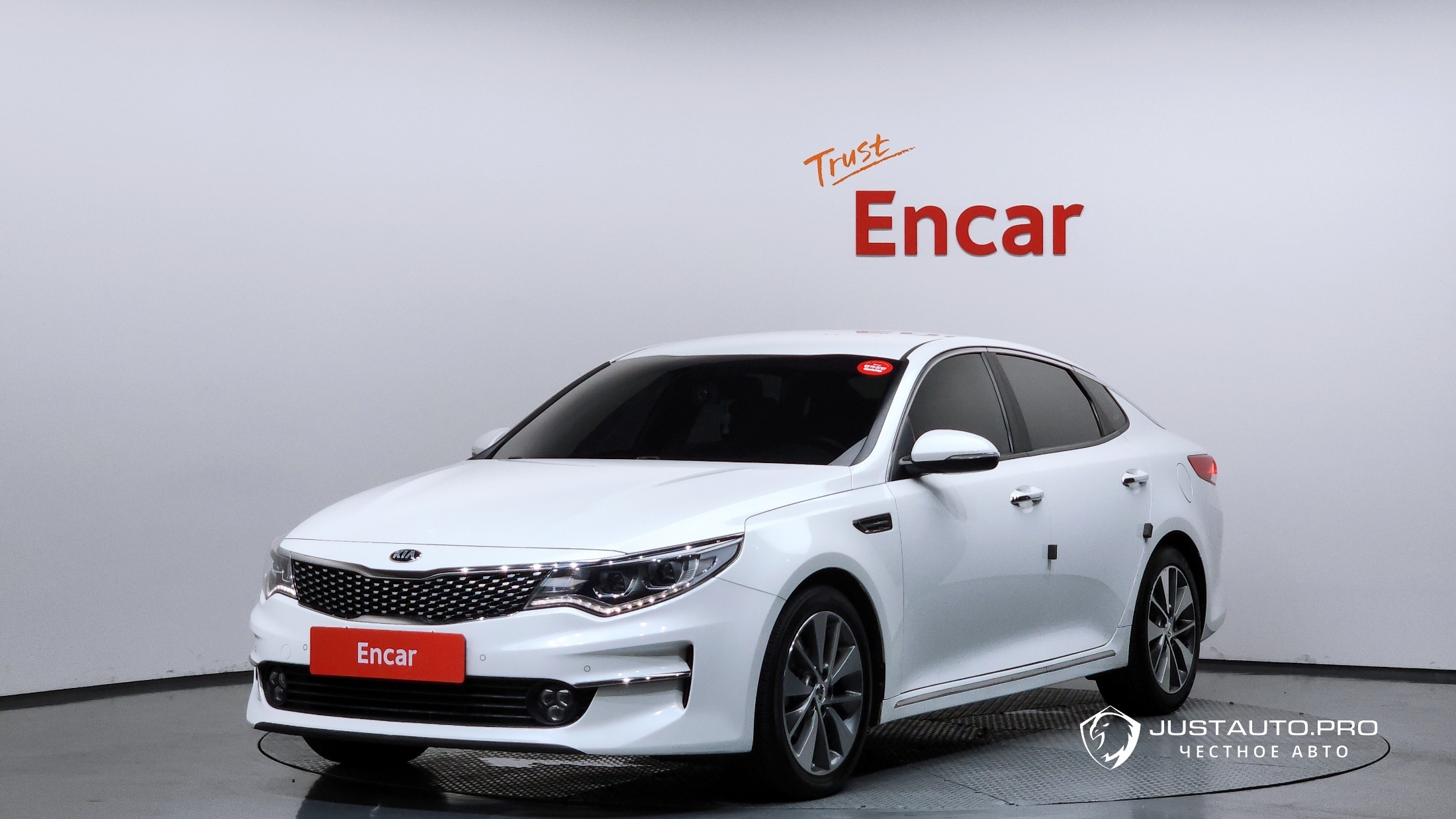 Автомобиль Kia K5