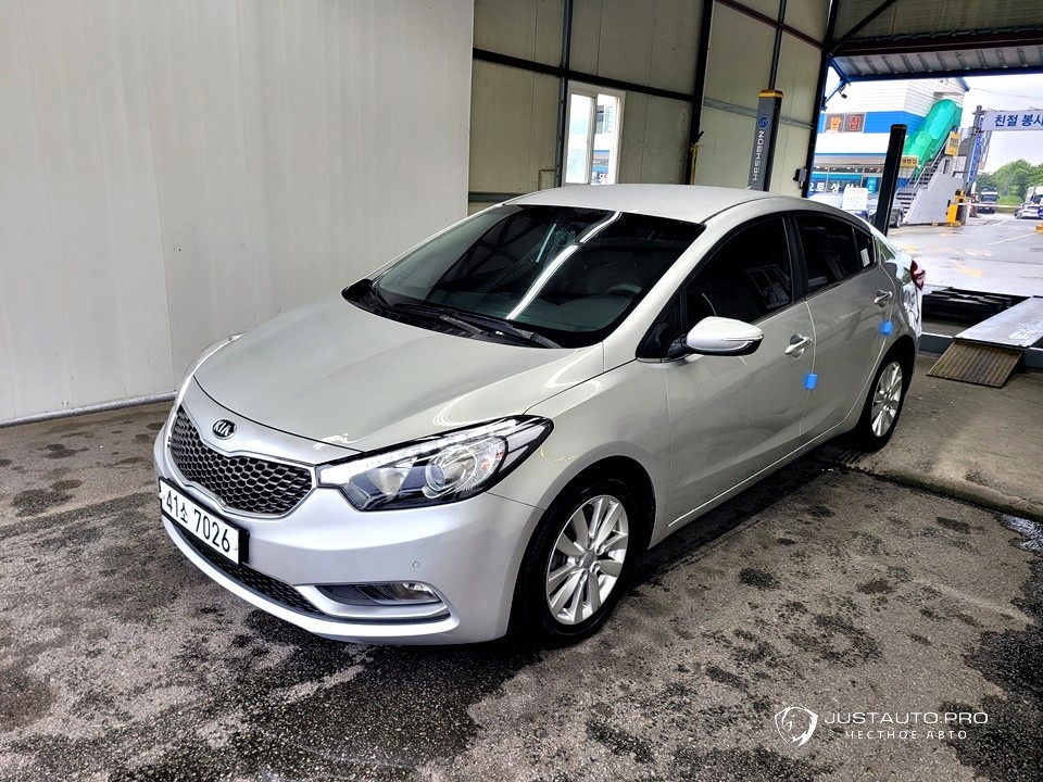 Автомобиль Kia K3