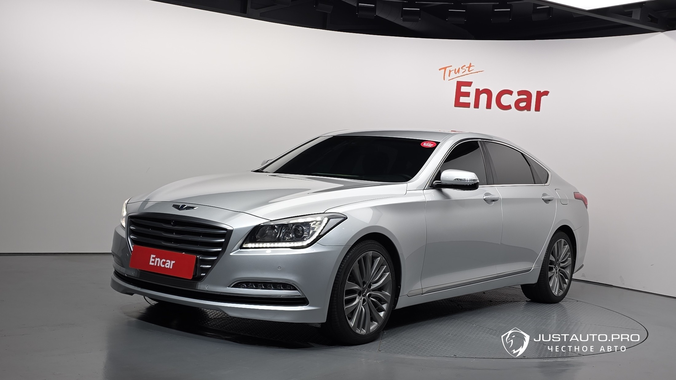Автомобиль Hyundai Genesis