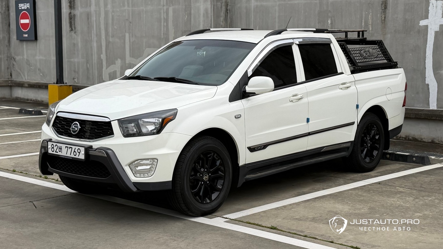 Автомобиль KG_Mobility_Ssangyong KORANDO