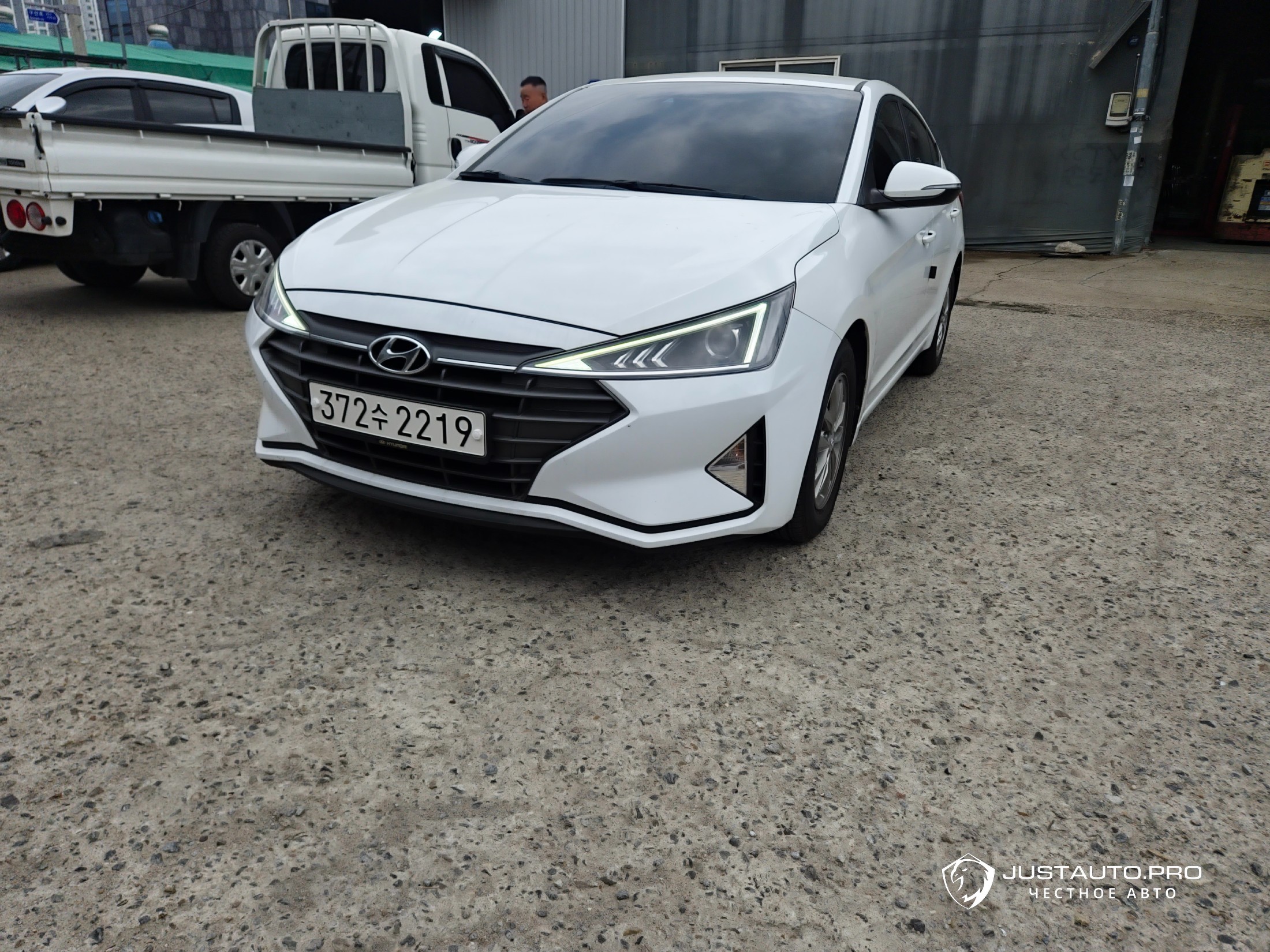 Автомобиль Hyundai AVANTE