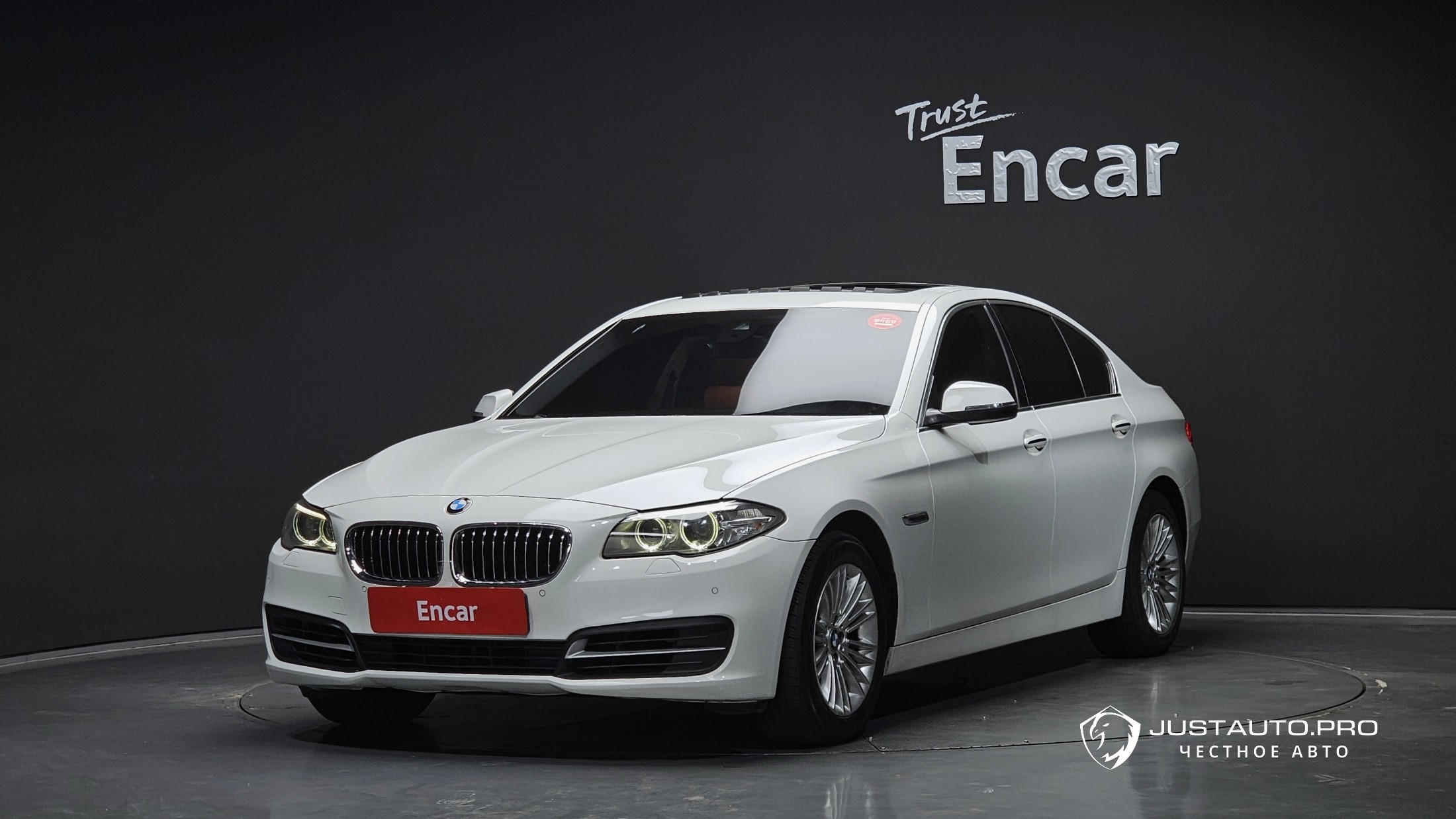 Автомобиль BMW 5-Series