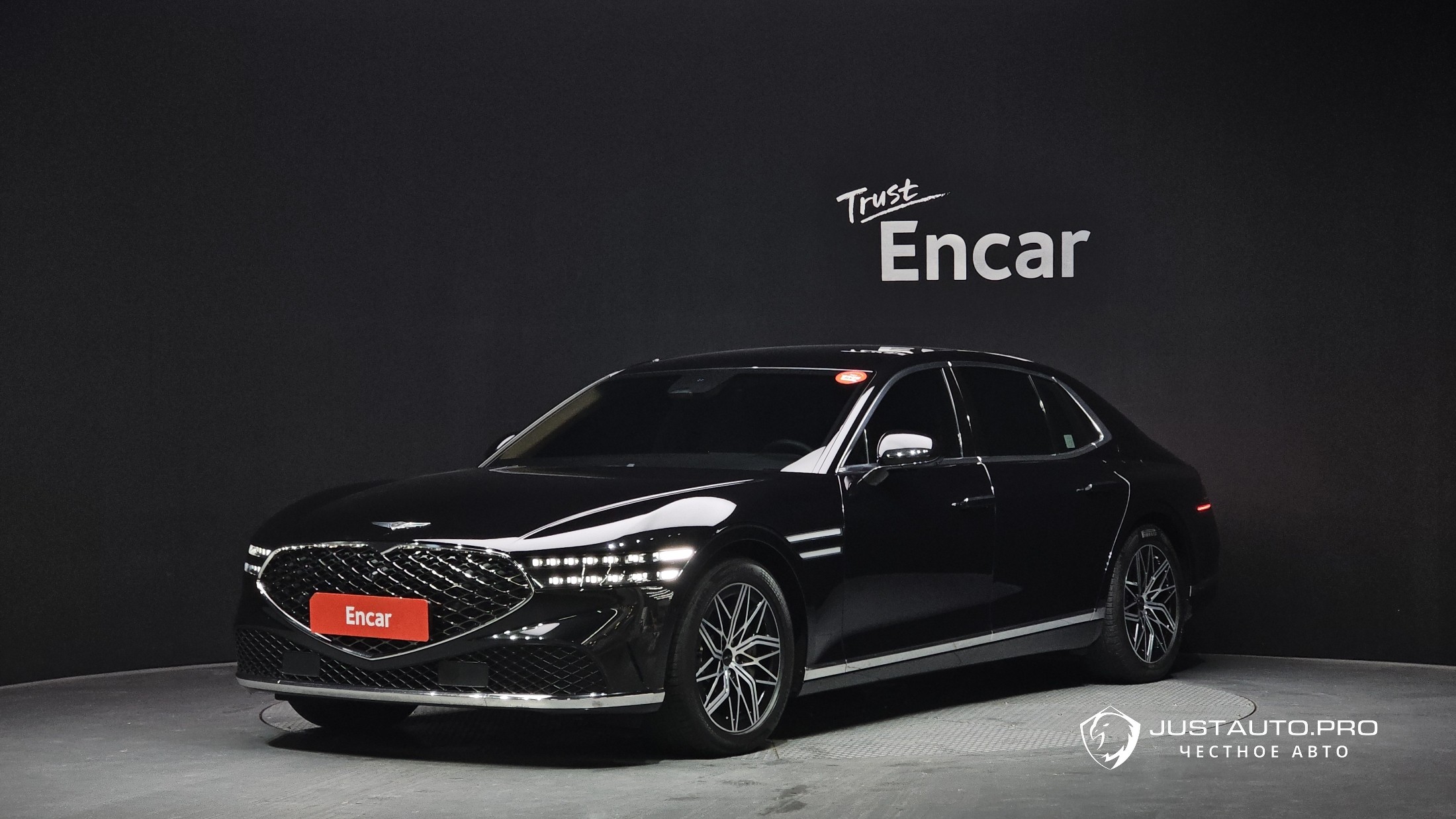 Автомобиль Genesis G90