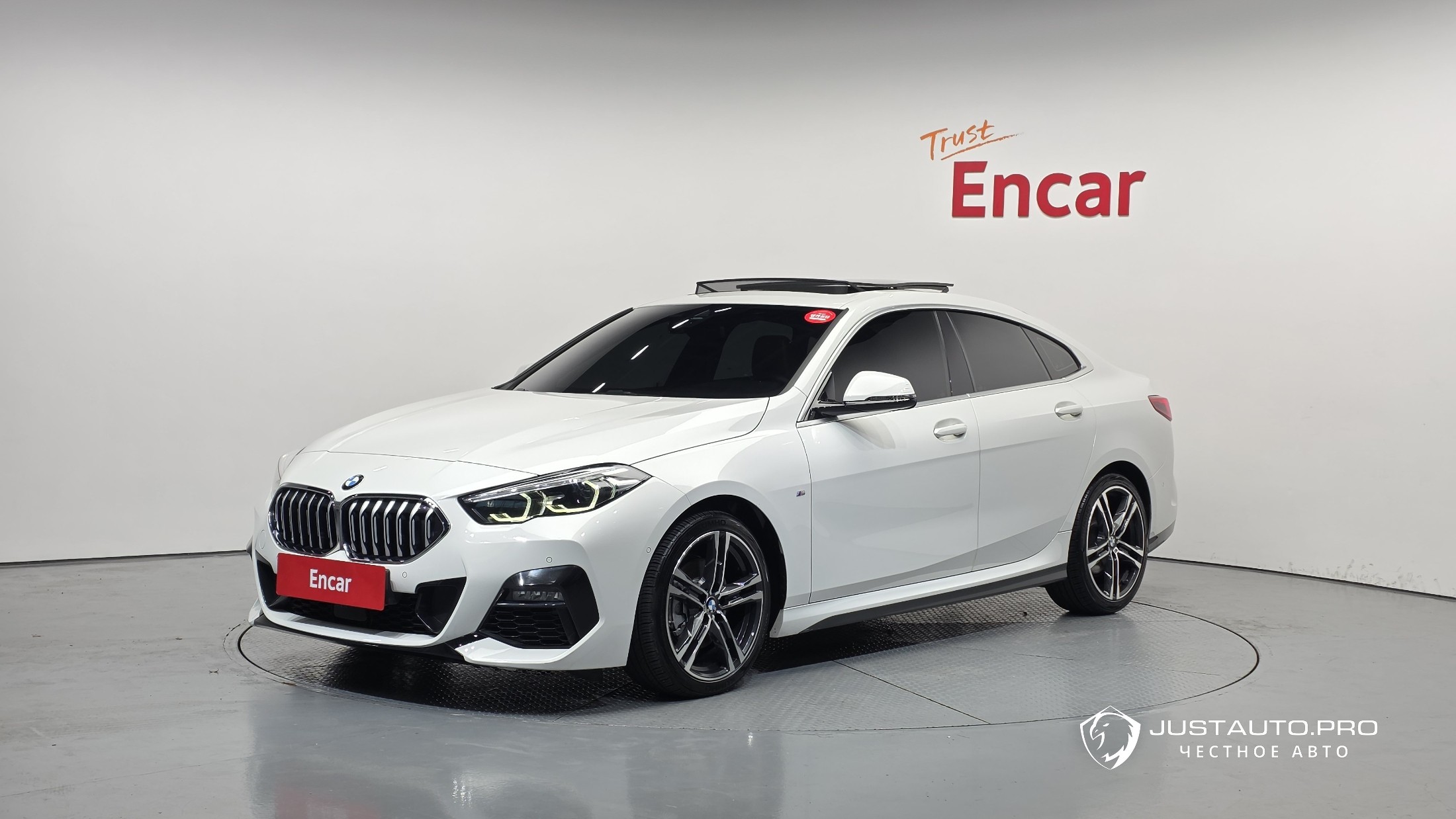 Автомобиль BMW 2-Series