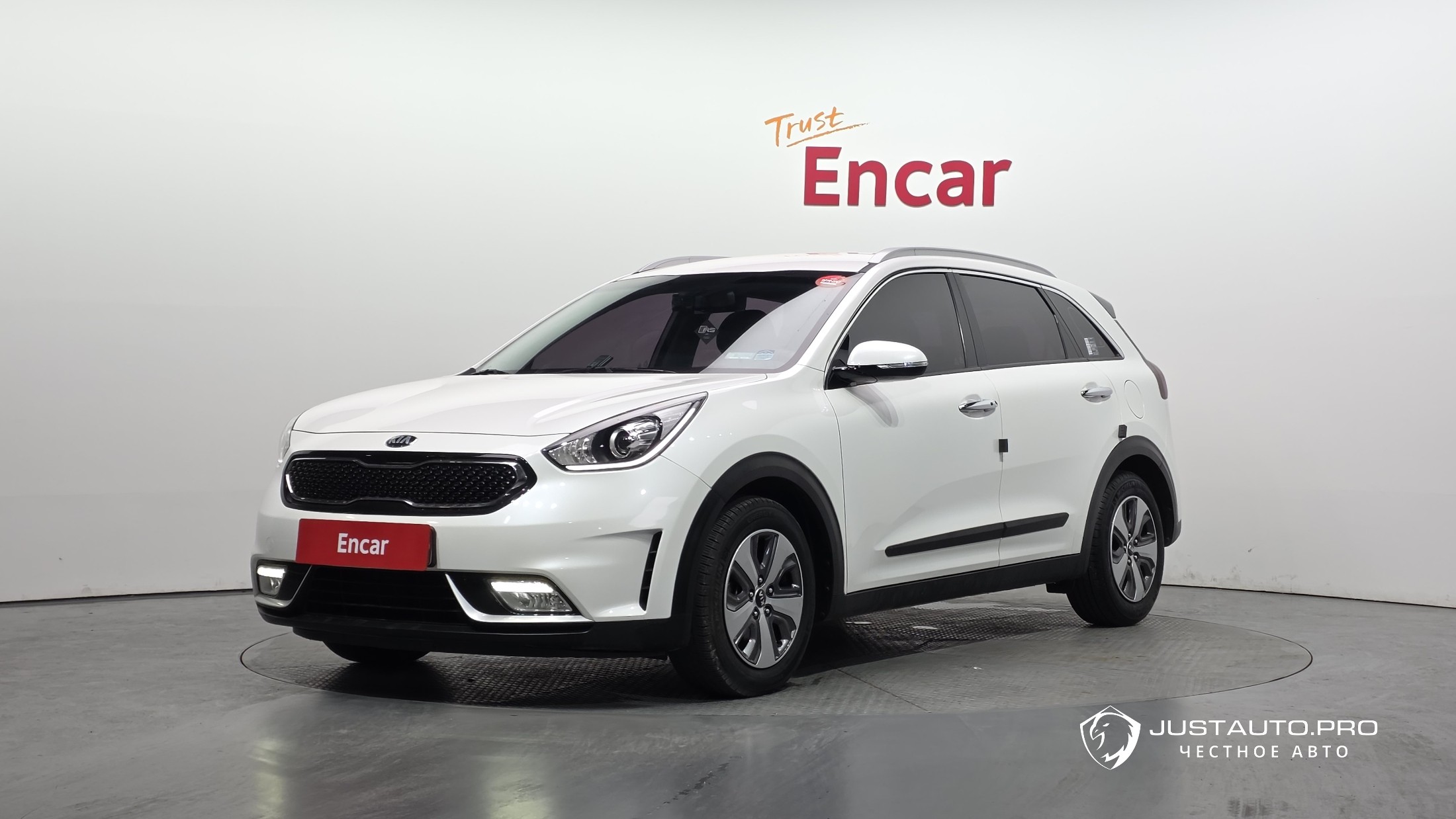 Автомобиль Kia Niro