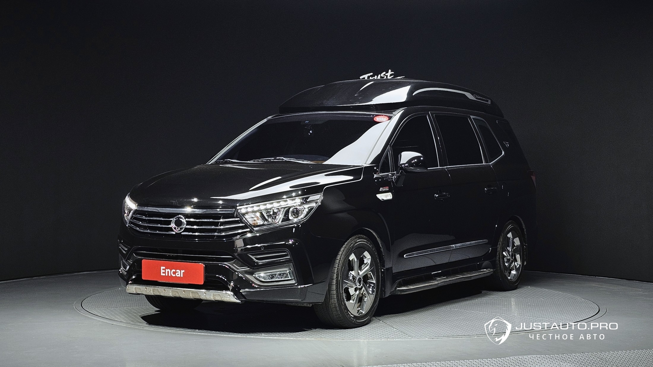 Автомобиль KG_Mobility_Ssangyong KORANDO