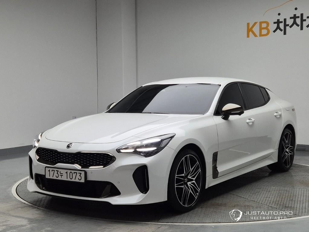 Автомобиль Kia Stinger