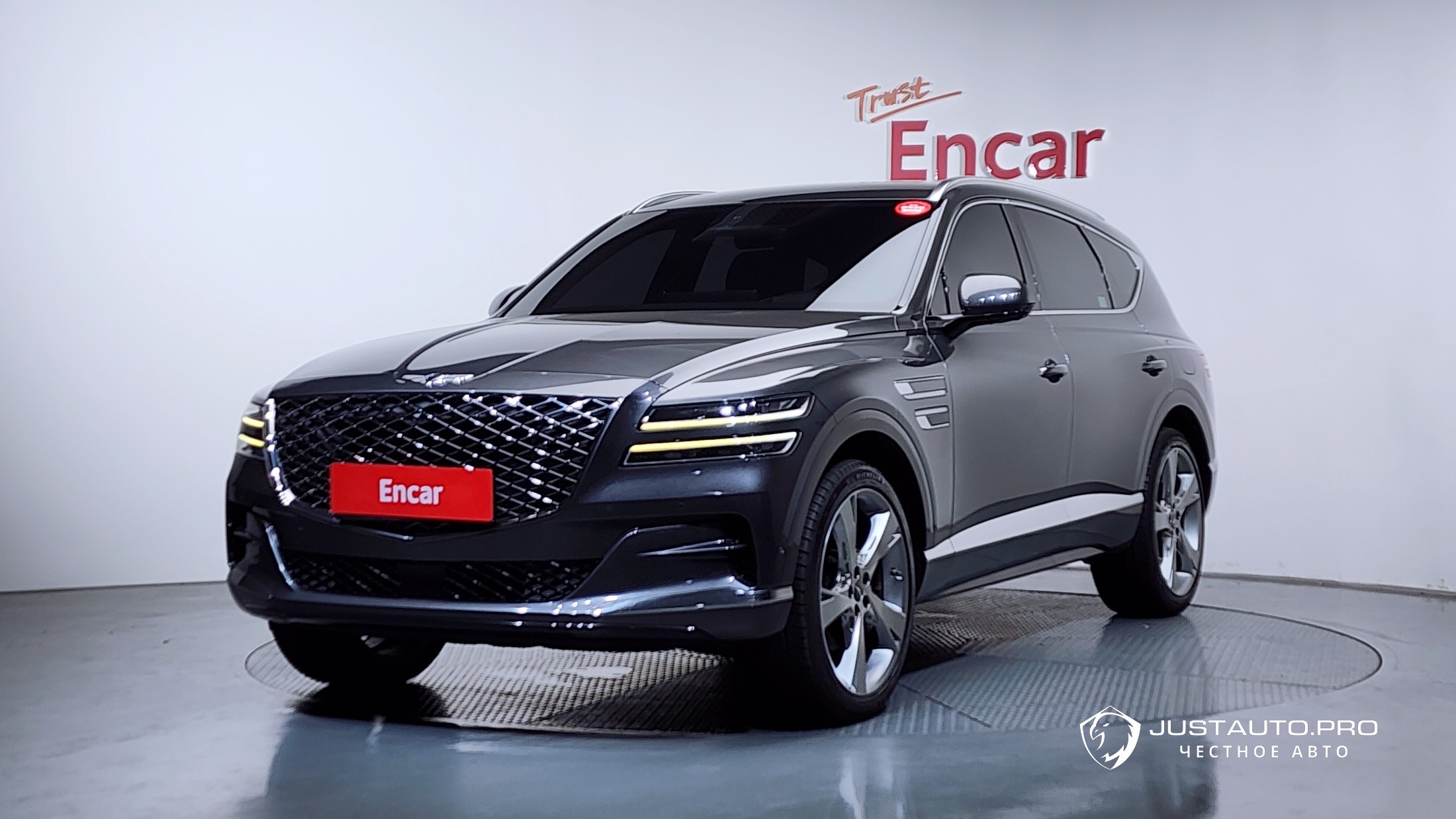 Автомобиль Genesis GV80