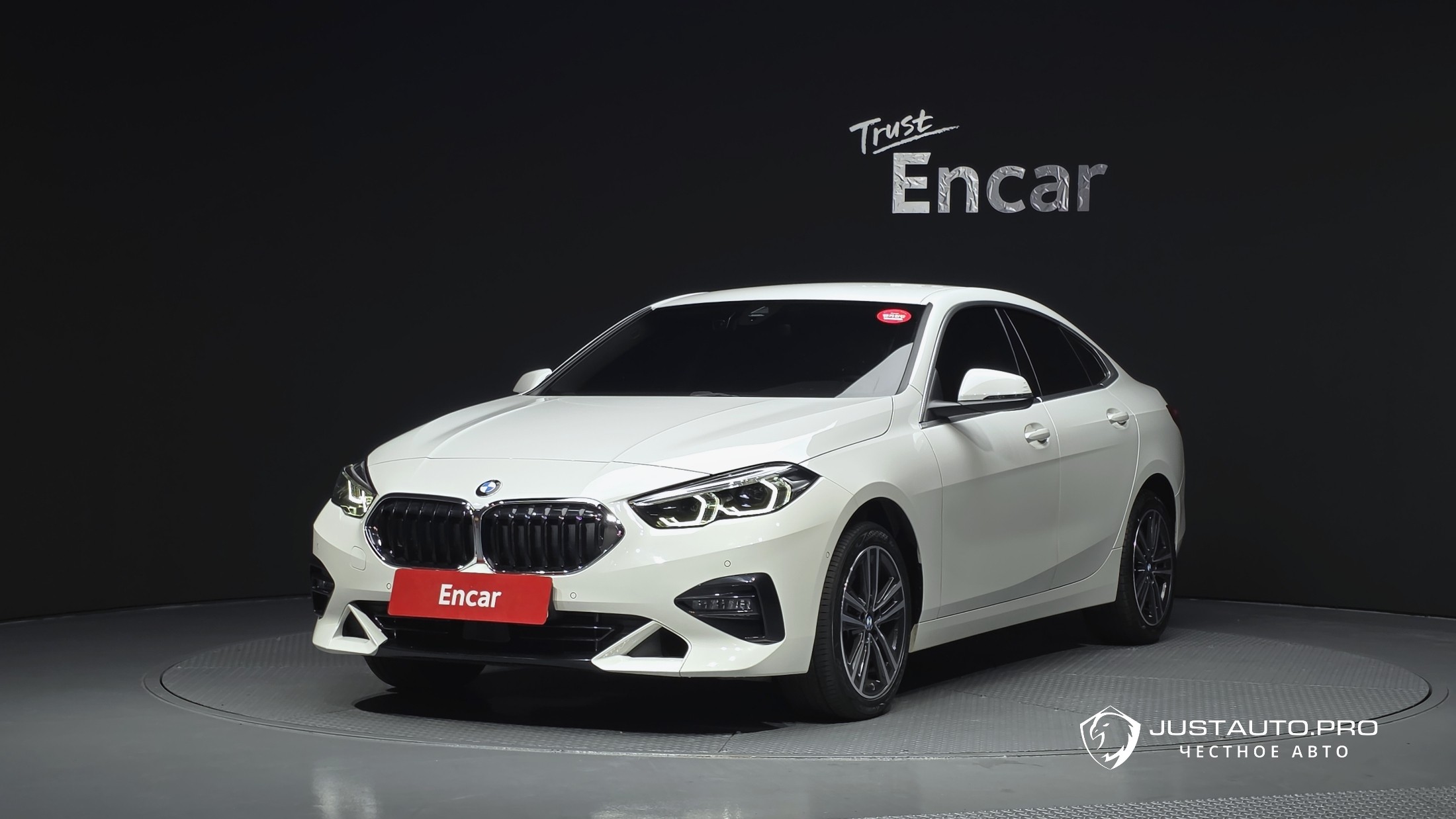 Автомобиль BMW 2-Series