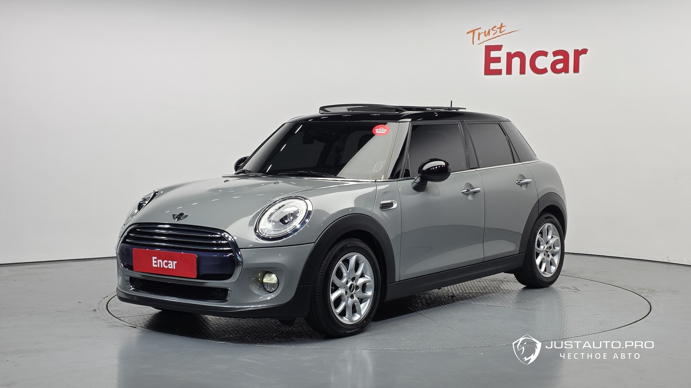 Автомобиль Mini Cooper