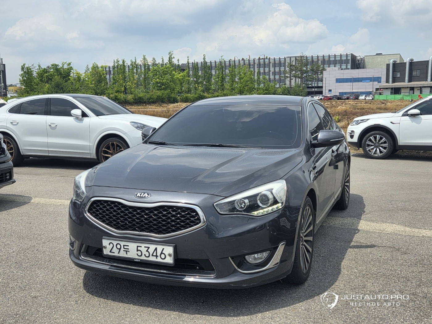 Автомобиль Kia K7