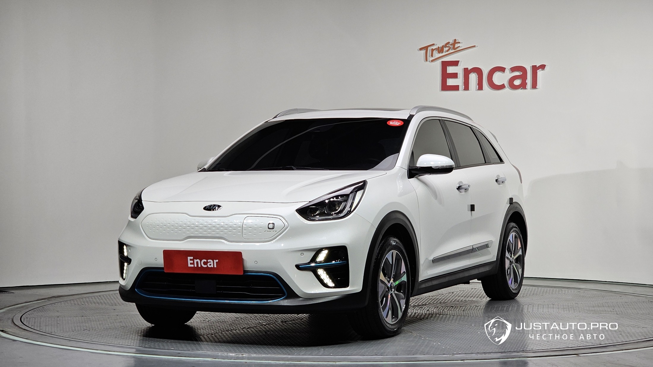 Автомобиль Kia Niro