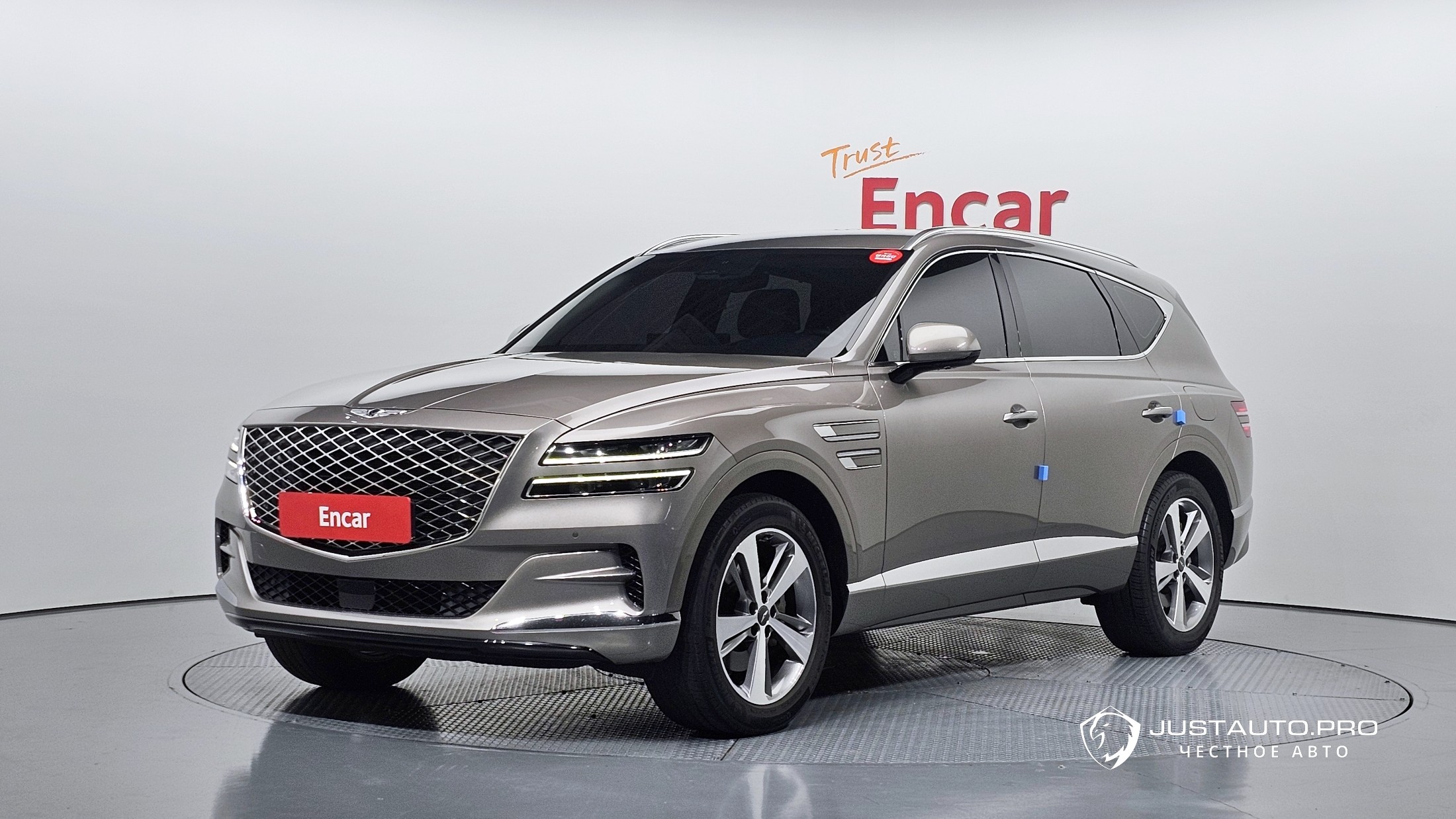 Автомобиль Genesis GV80