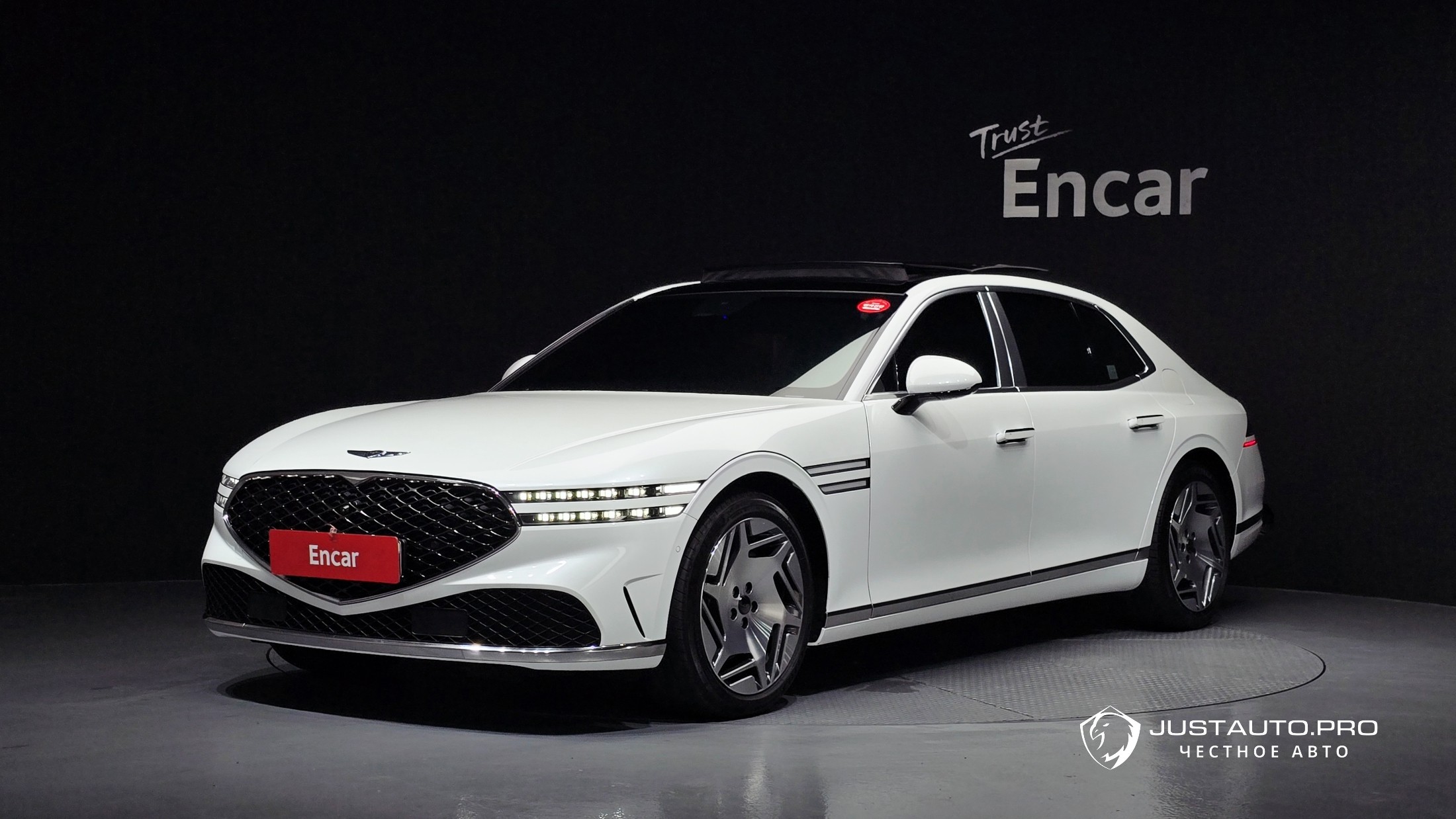 Автомобиль Genesis G90