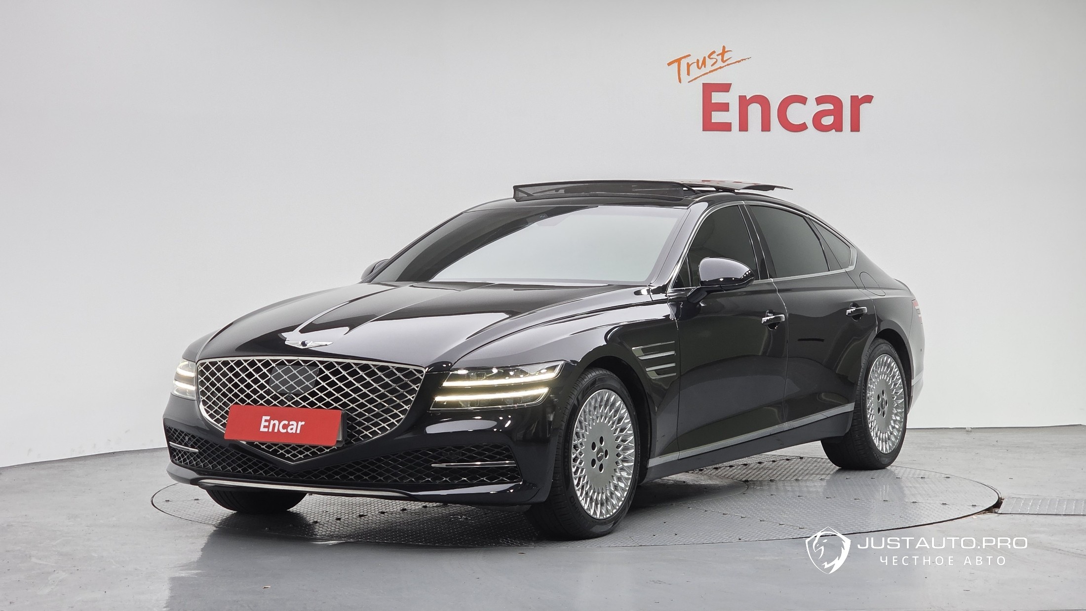 Автомобиль Genesis G80