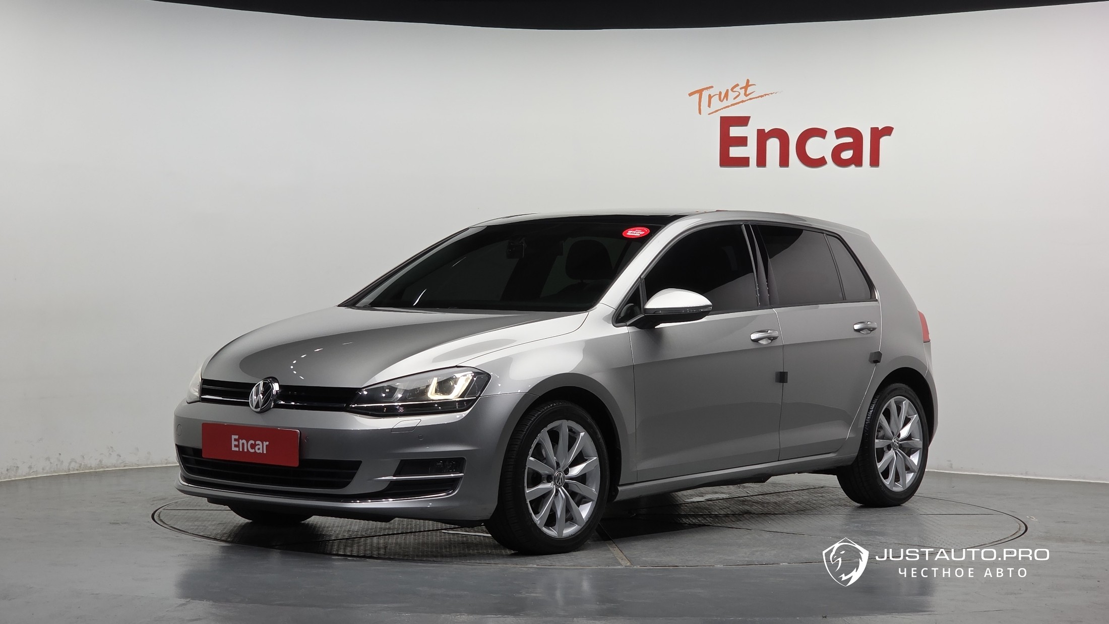 Автомобиль Volkswagen Golf