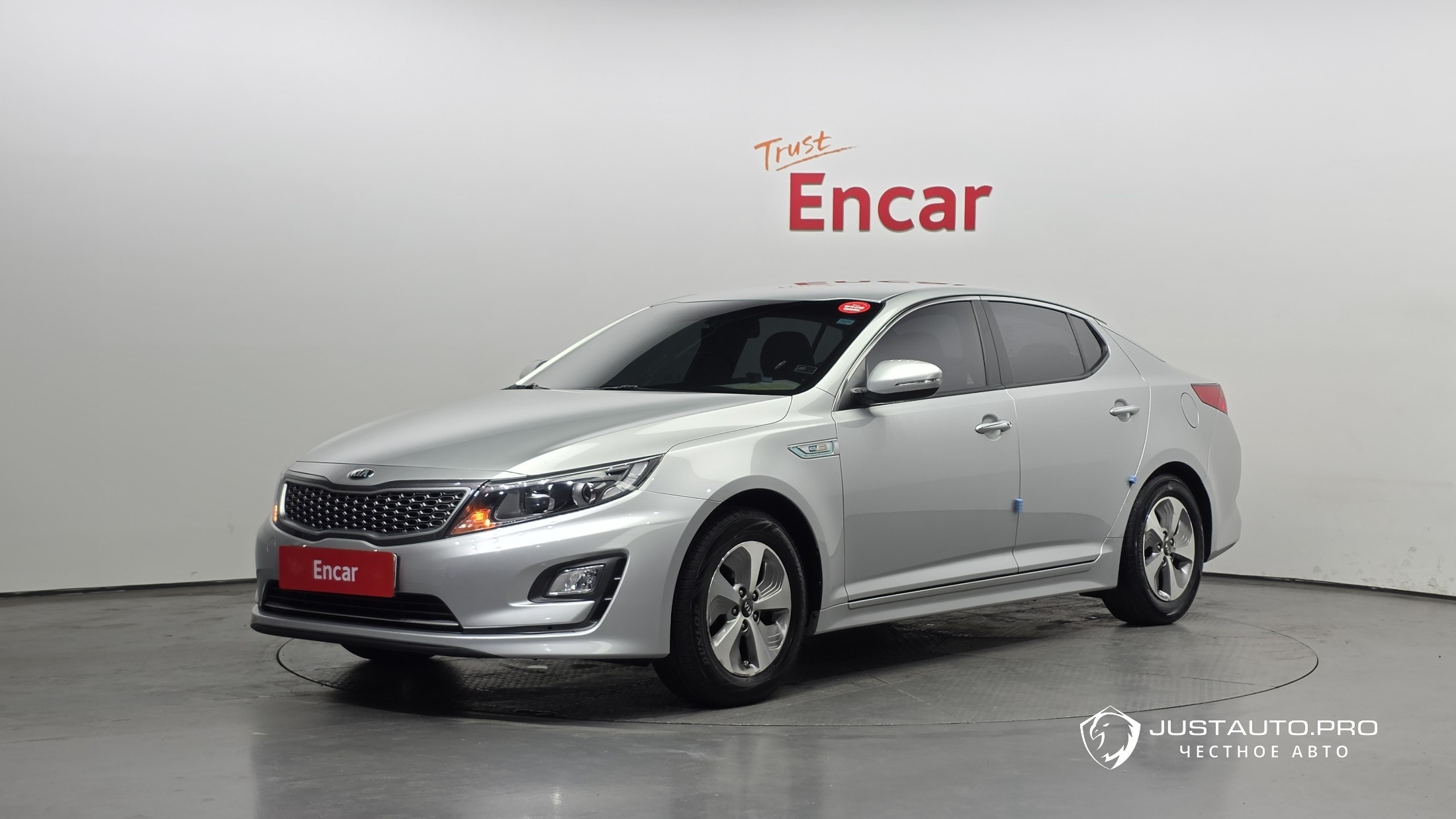 Автомобиль Kia K5